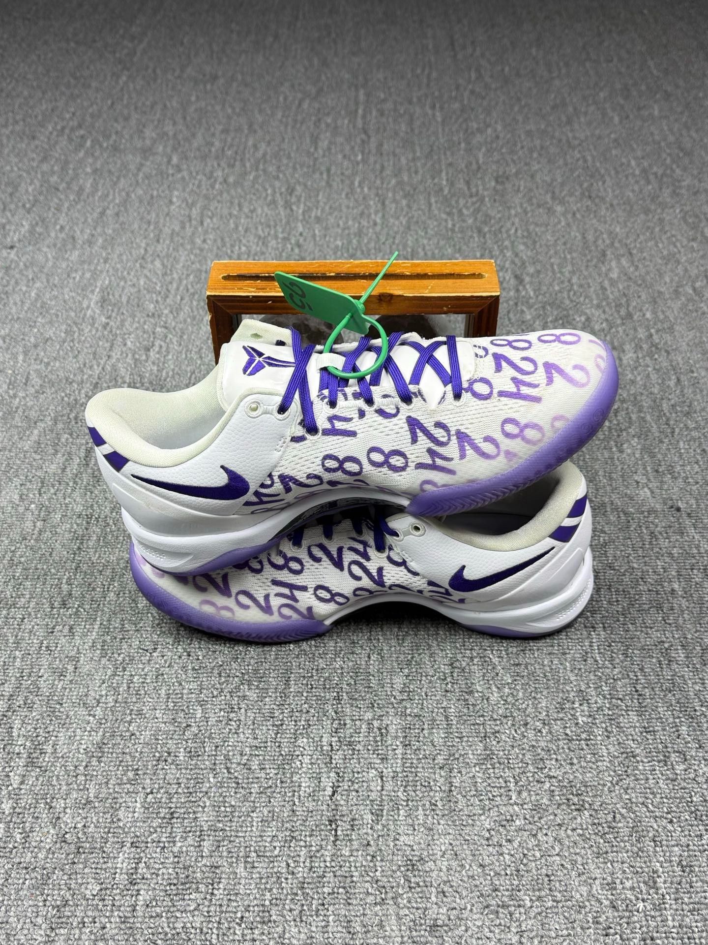 Nike Nike KOBE8 White Lowtop Sneakers 9 Men Size US 9 / EU 42 - 3 Thumbnail