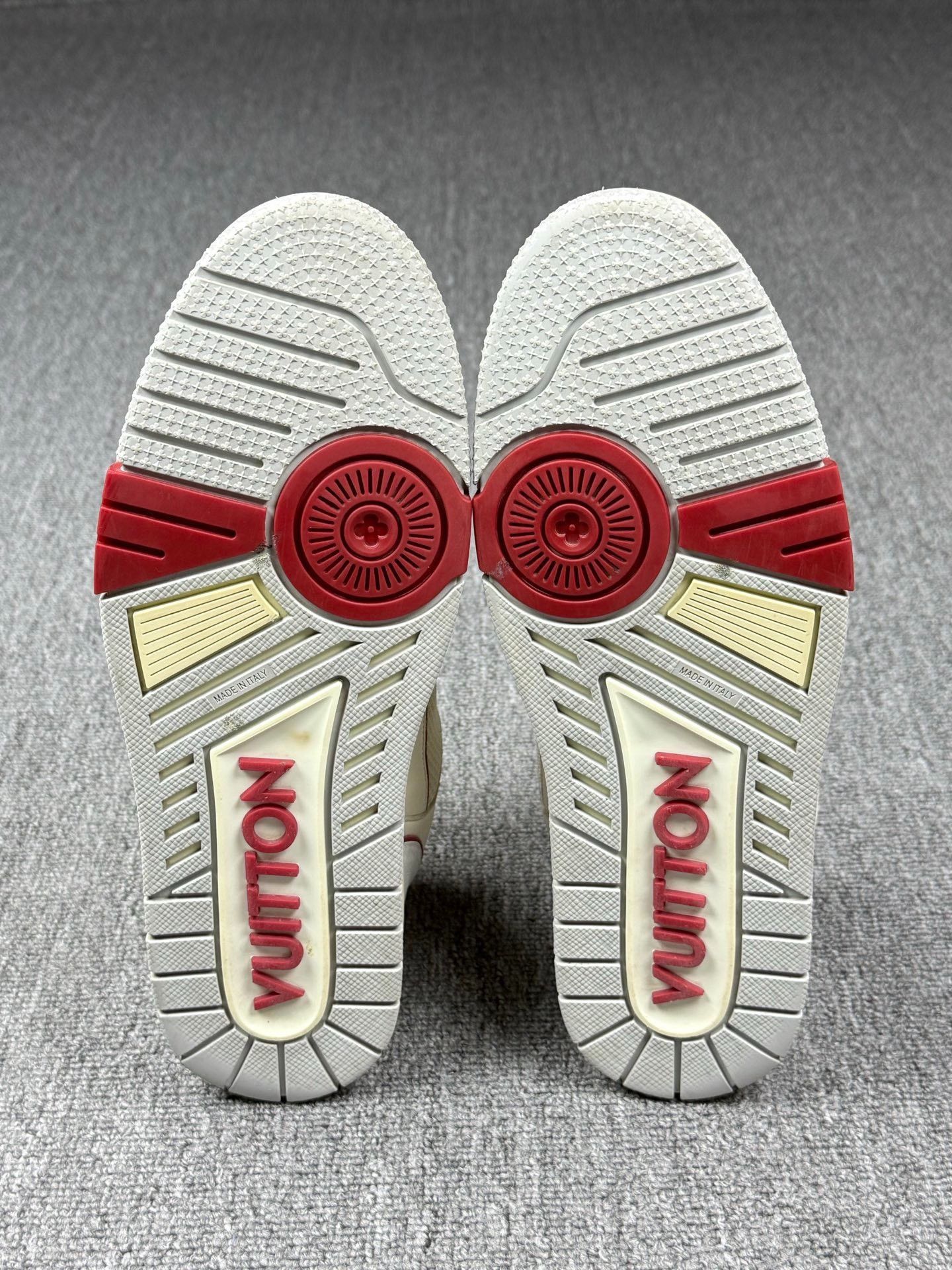 Louis Vuitton Louis Vuitton Training Red Lowtop Sneakers 11 Men Size US 11 / EU 44 - 6 Thumbnail