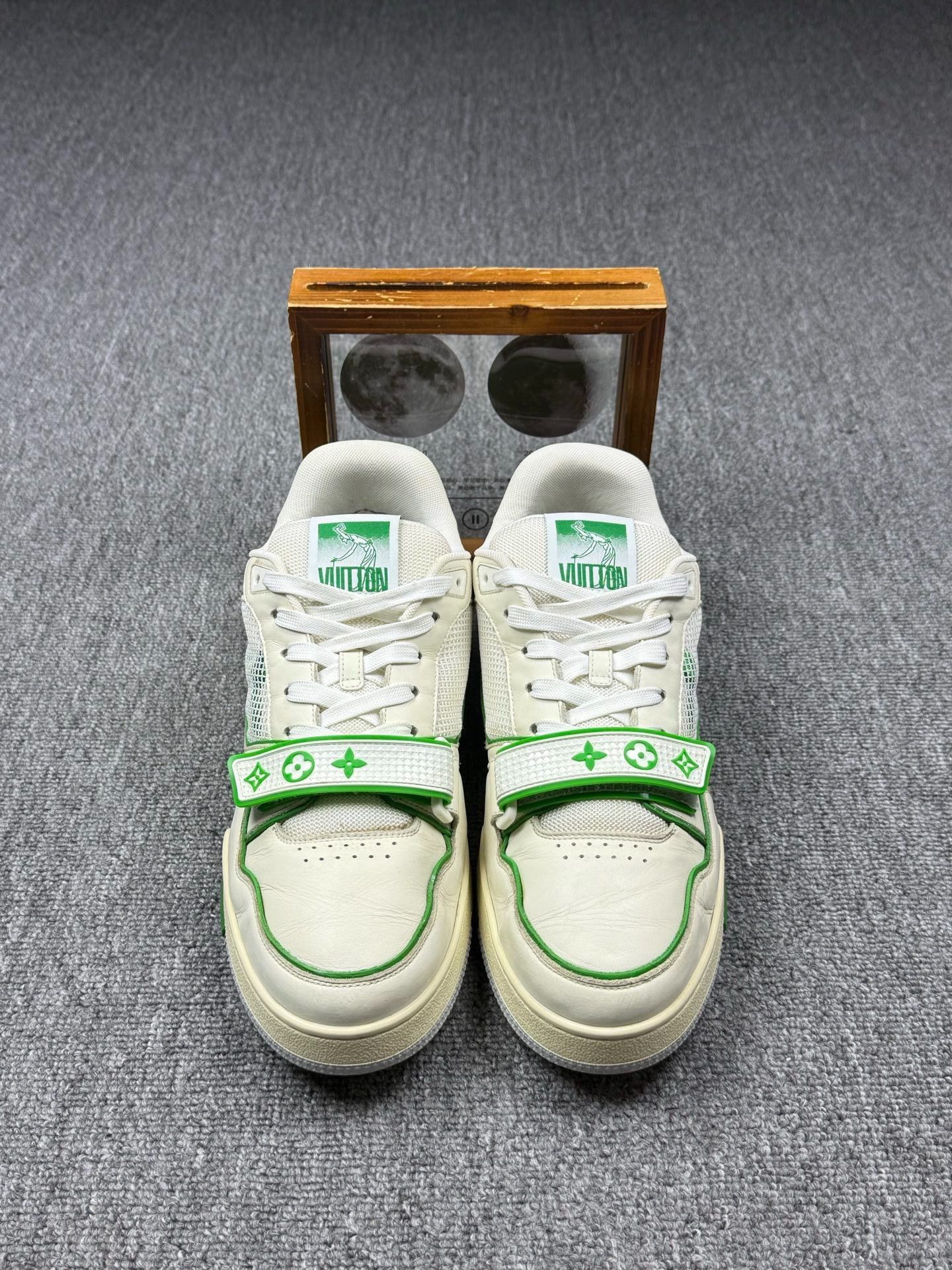 Louis Vuitton Louis Vuitton Training Green Lowtop Sneakers 9 Men Size US 9 / EU 42 - 4 Thumbnail