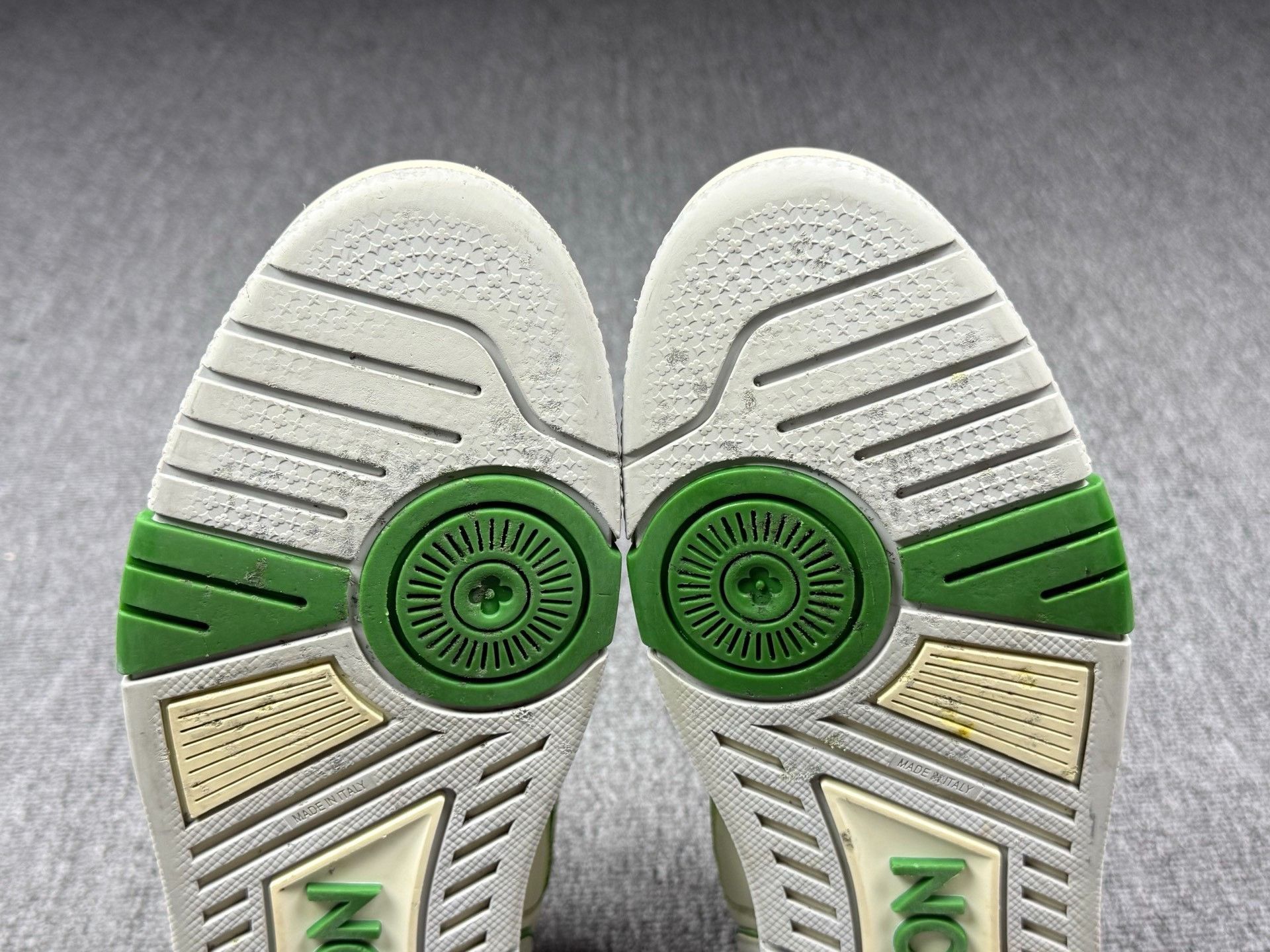 Louis Vuitton Louis Vuitton Training Green Lowtop Sneakers 10 Men Size US 10 / EU 43 - 7 Thumbnail