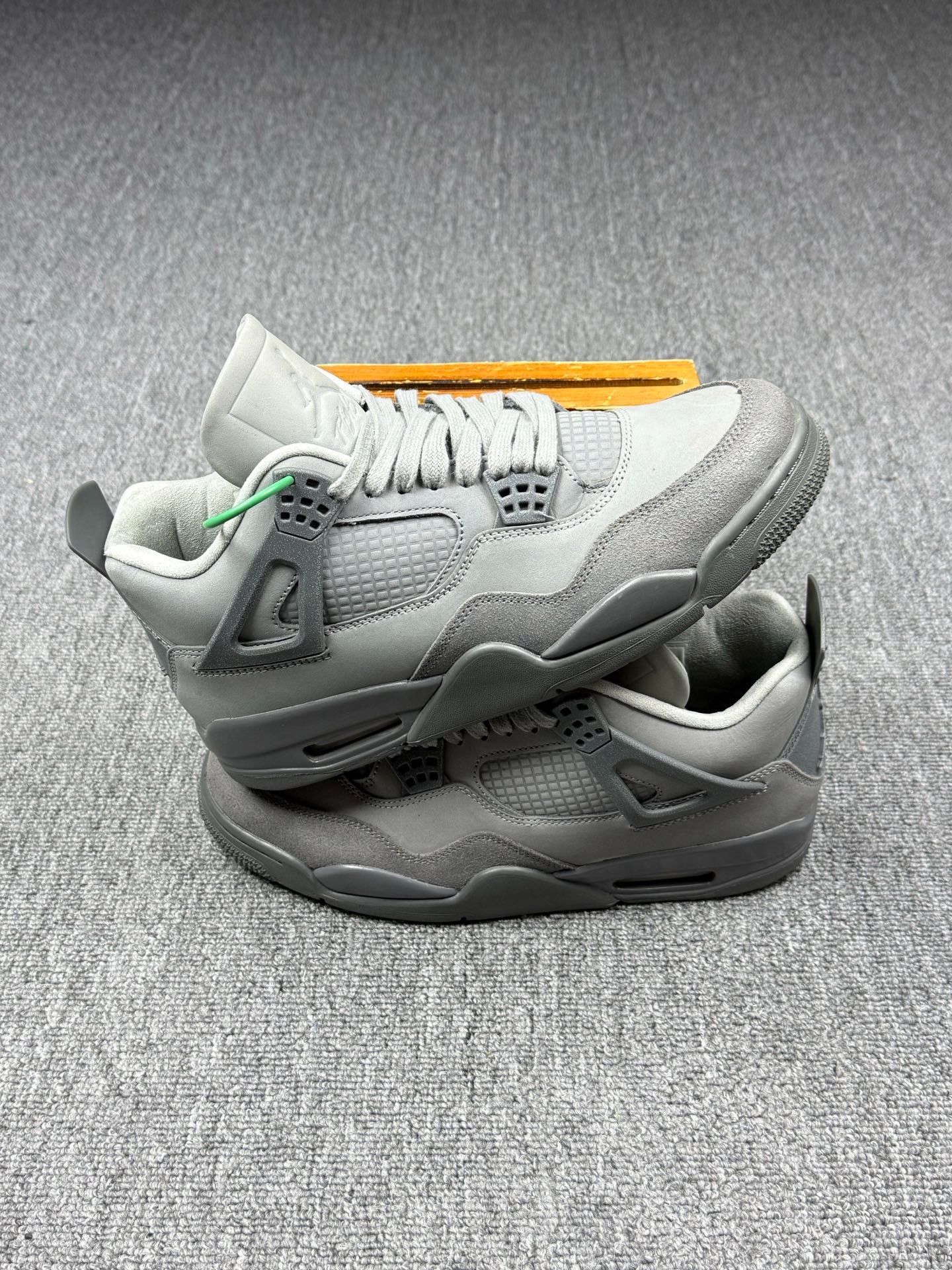 Nike Nike AJ4 Gray Lowtop Sneakers 9 Men Size US 9 / EU 42 - 2 Thumbnail