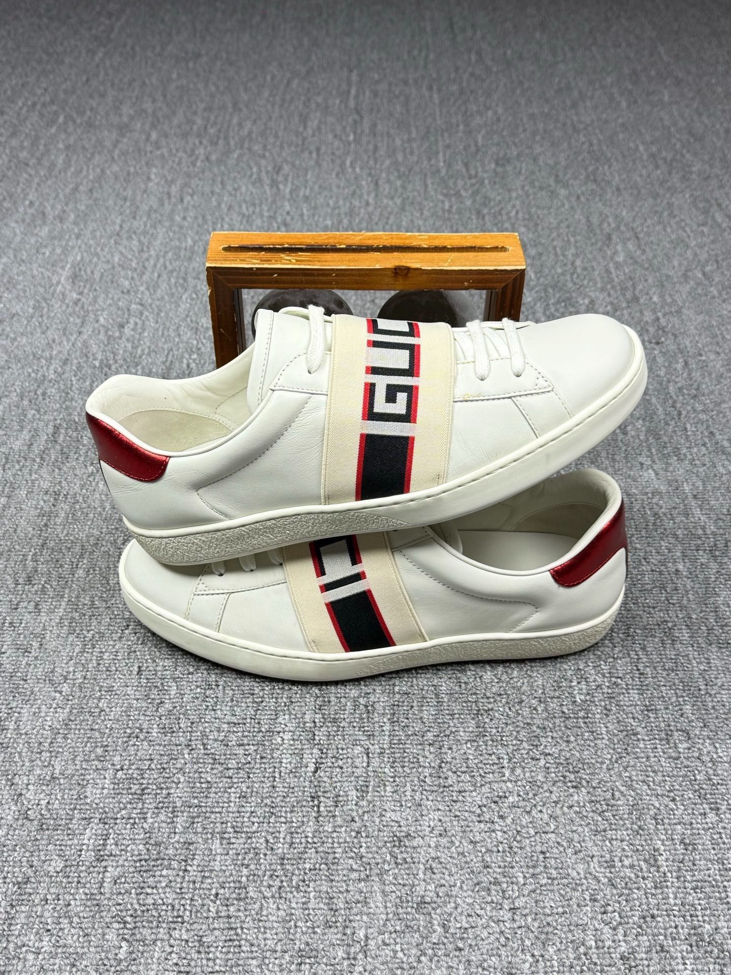 Gucci Gucci Striped Red Lowtop Sneakers 8 Men Size US 8 / EU 41 - 2 Thumbnail
