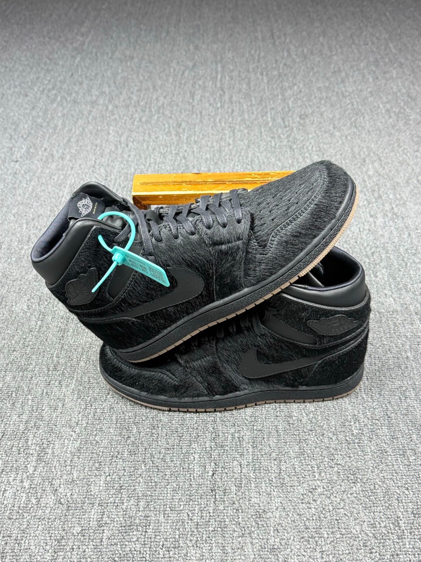 Nike Nike AJ1 Black Lowtop Sneakers 9 Men Size US 9 / EU 42 - 2 Thumbnail