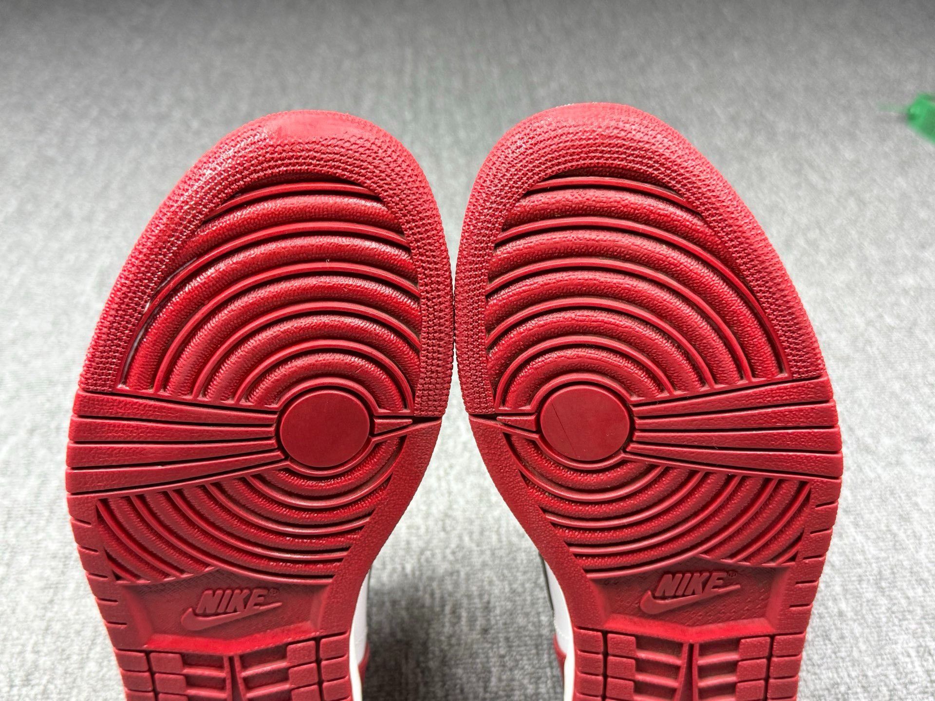 Nike Nike AJ1 Red Lowtop Sneakers 11 Men Size US 11 / EU 44 - 7 Thumbnail