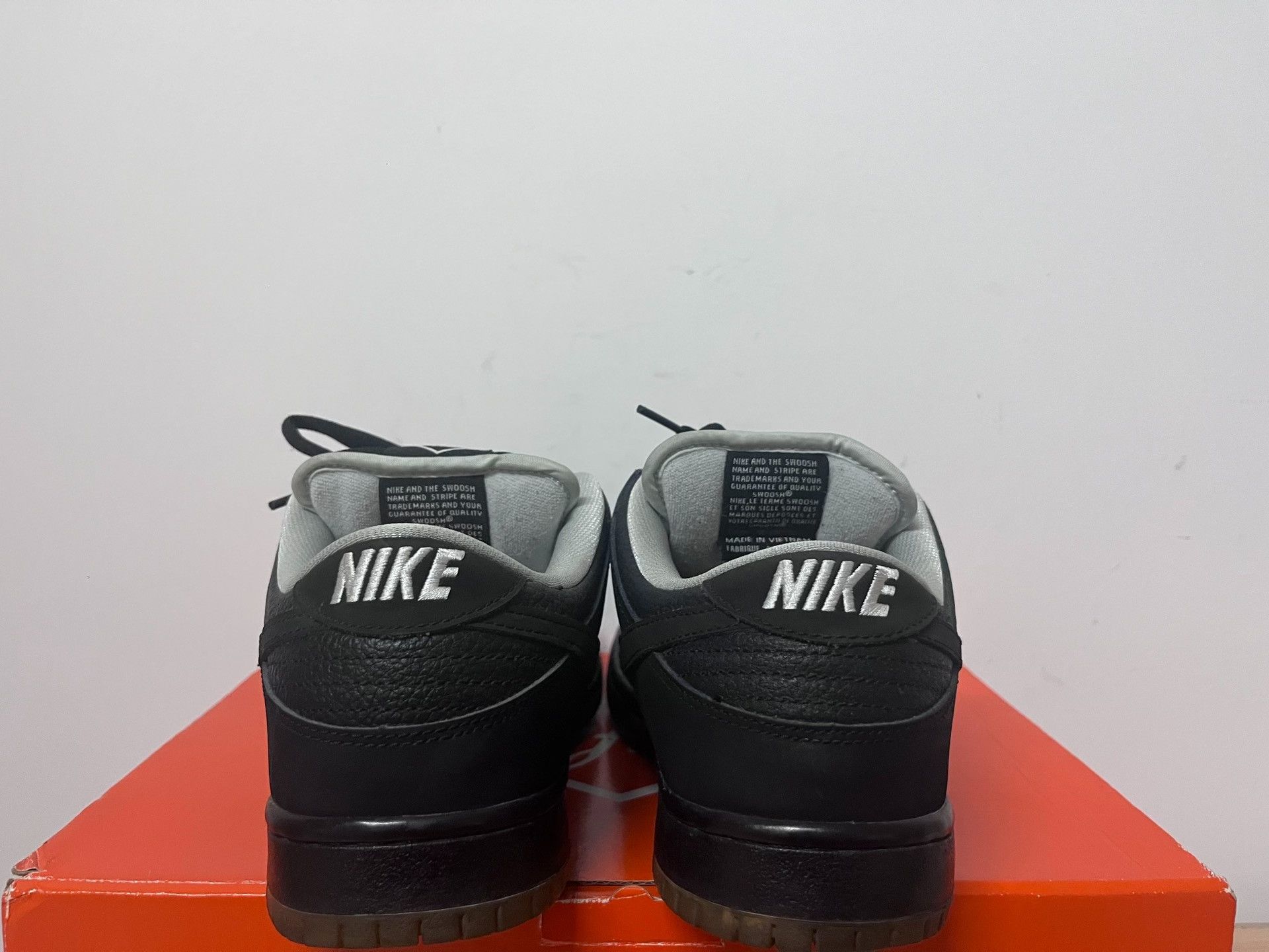Nike Nike DUNK SB Limited Green Lowtop Sneakers fr_42-5 Women Size US 11.5 / IT 41.5 - 6 Thumbnail