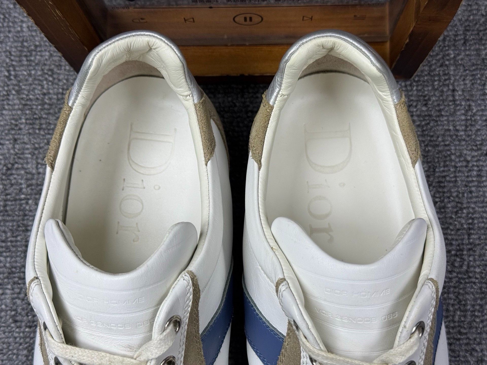 Dior Dior White Lowtop Sneakers 9 Men Size US 9 / EU 42 - 9 Thumbnail