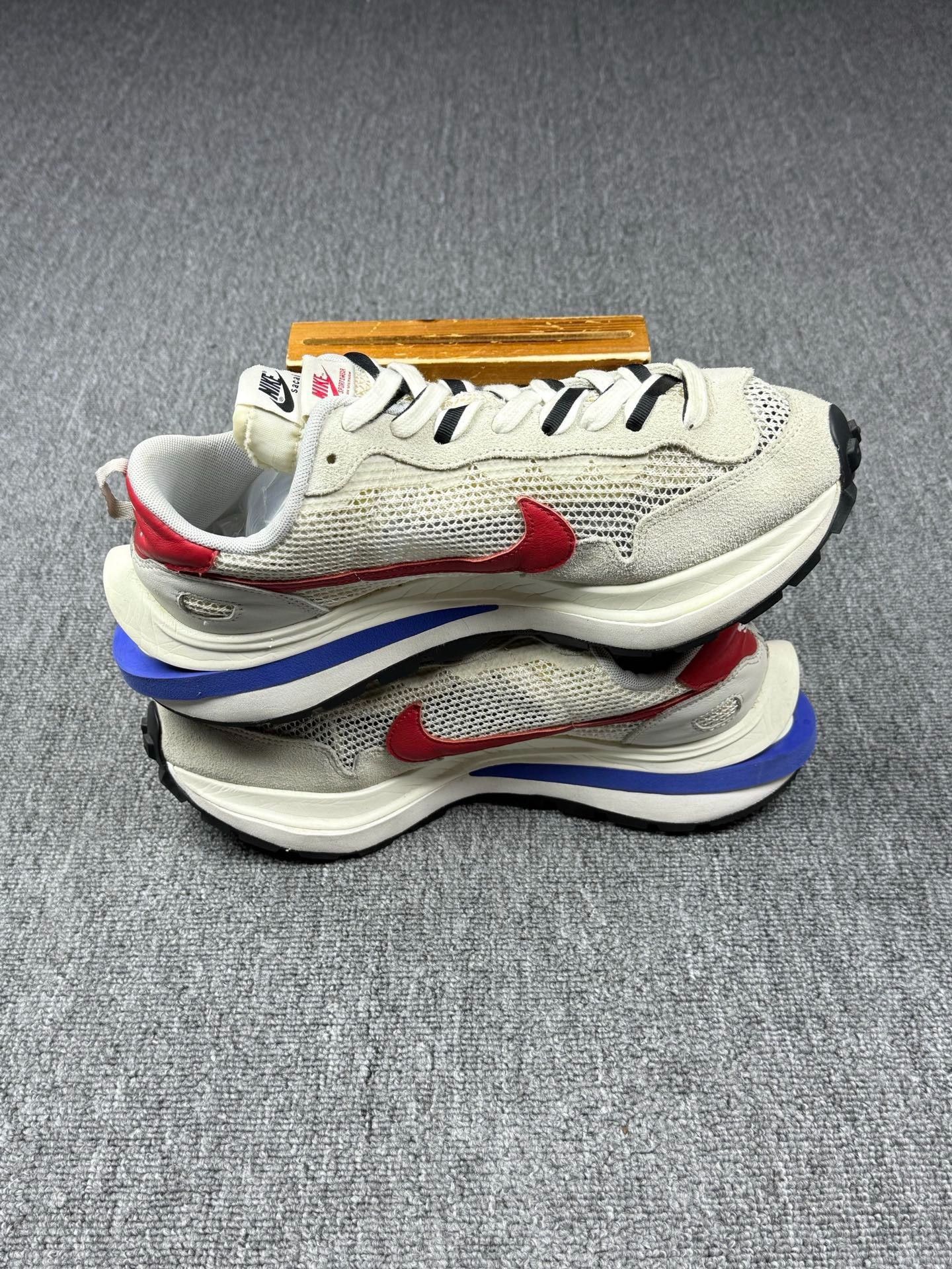 Nike Nike SACAI White Lowtop Sneakers 12 Men Size US 12 / EU 45 - 3 Thumbnail