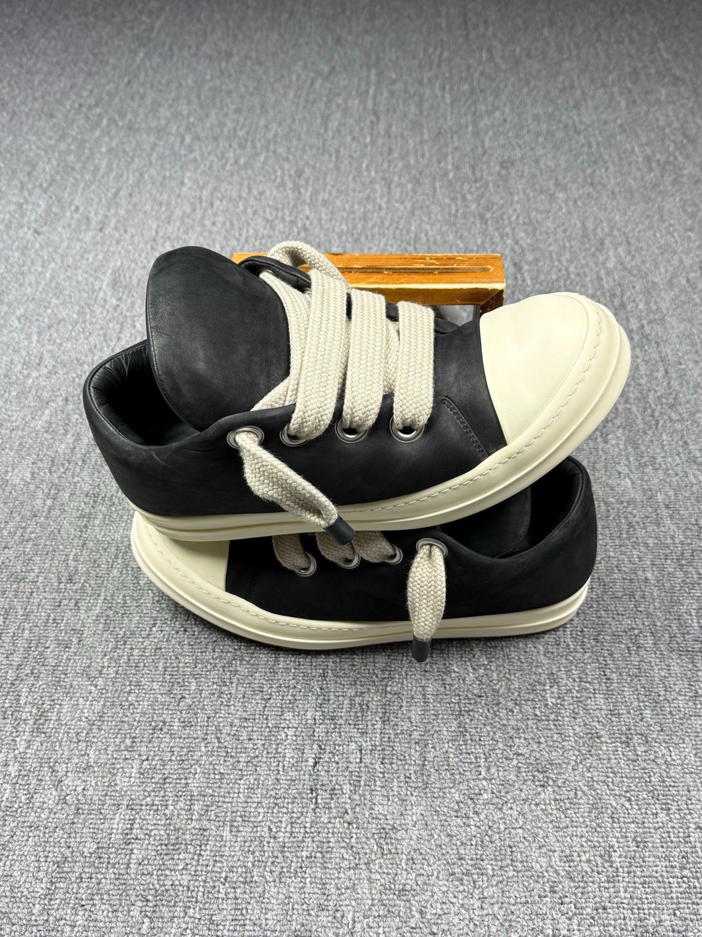Rick Owens Rick Owens Leather Black Lowtop Sneakers 11 Men Size US 11 / EU 44 - 2 Thumbnail