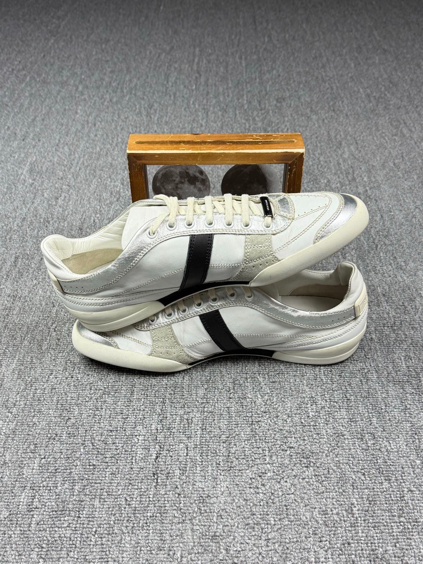 Dior Dior White Lowtop Sneakers 9 Men Size US 9 / EU 42 - 3 Thumbnail