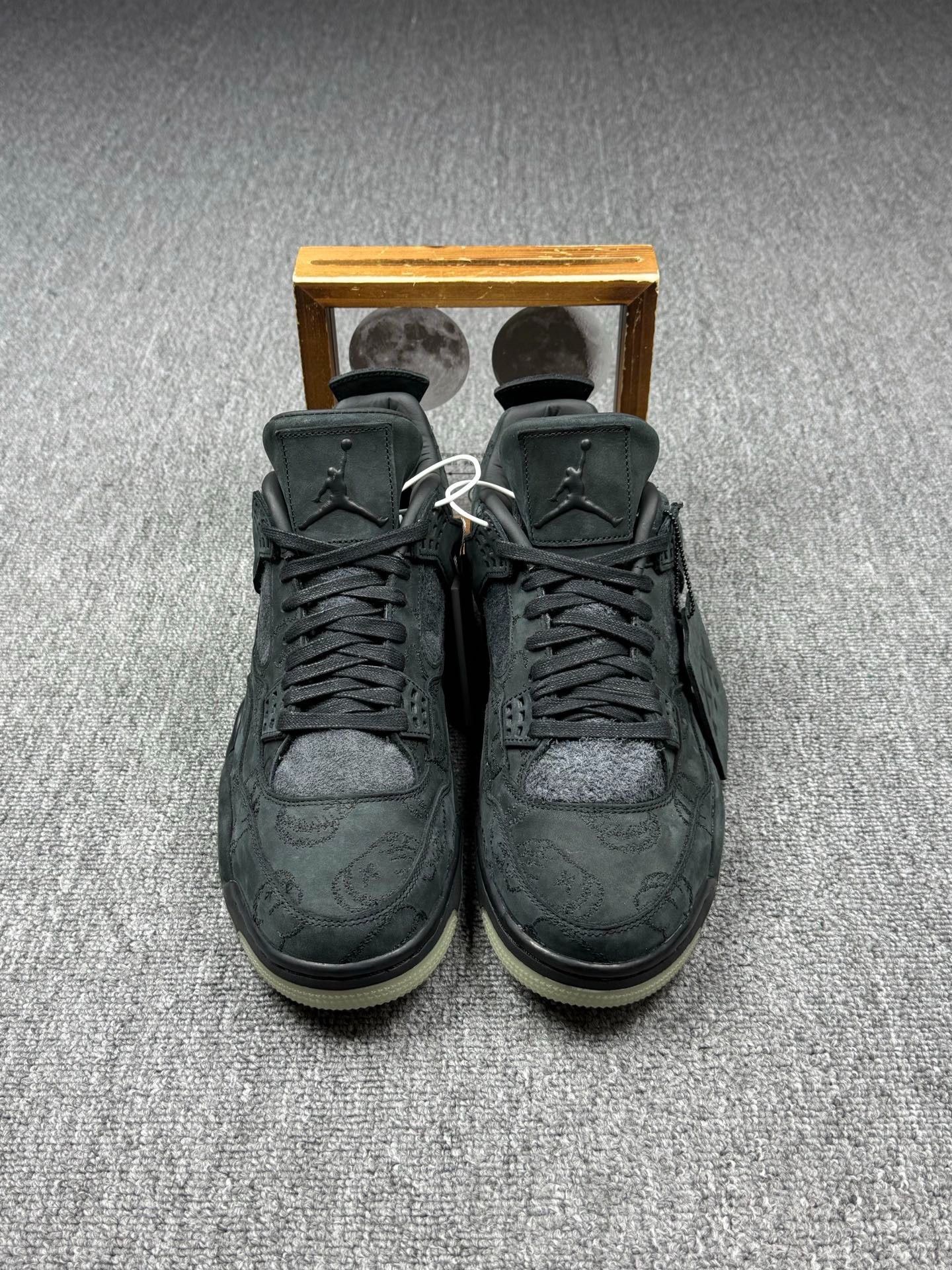 Nike Nike AJ4 Black Lowtop Sneakers 11 Men Size US 11 / EU 44 - 4 Thumbnail