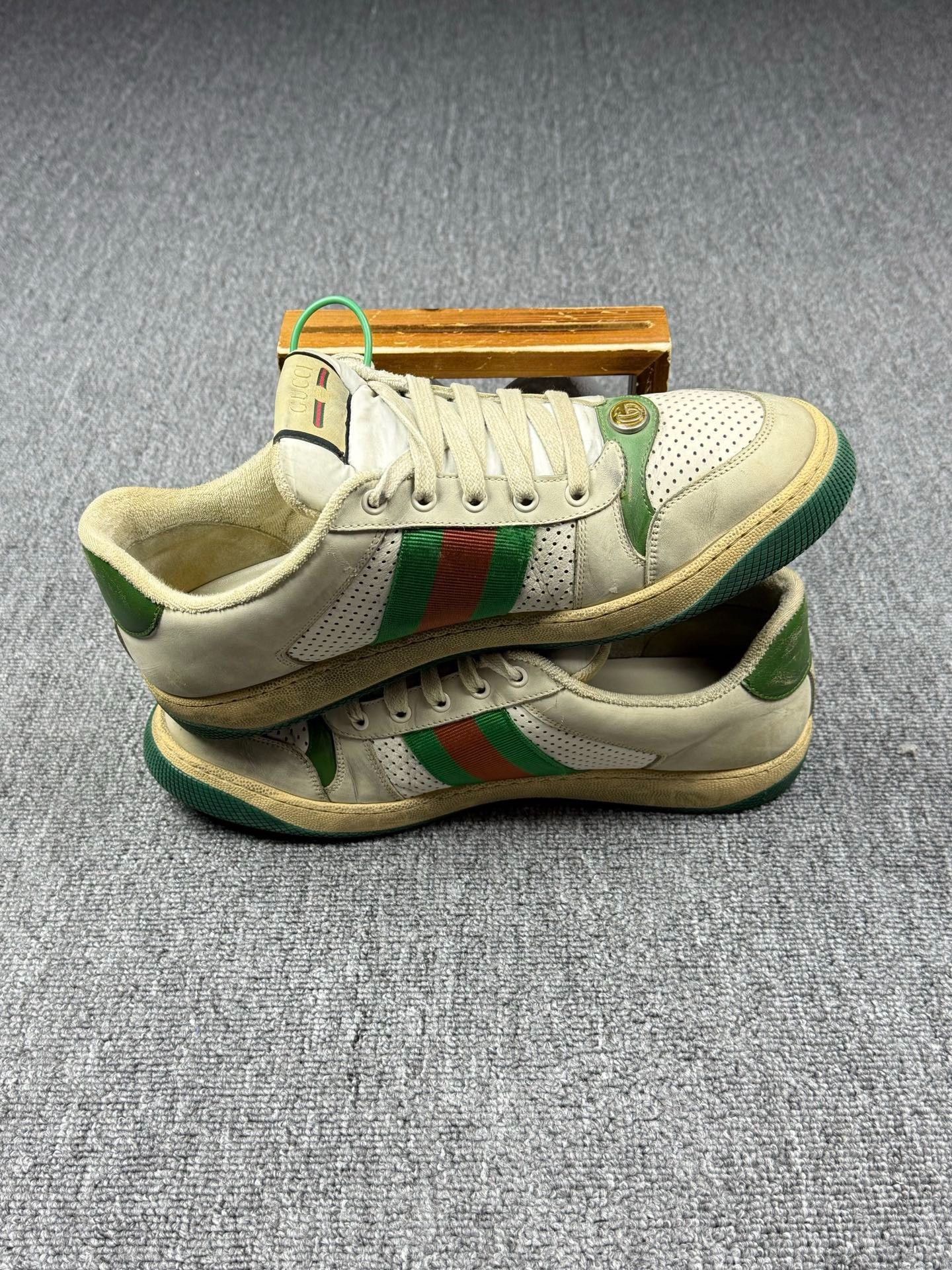 Gucci Gucci Distressed Green Lowtop Sneakers 11 Men Size US 11 / EU 44 - 3 Thumbnail