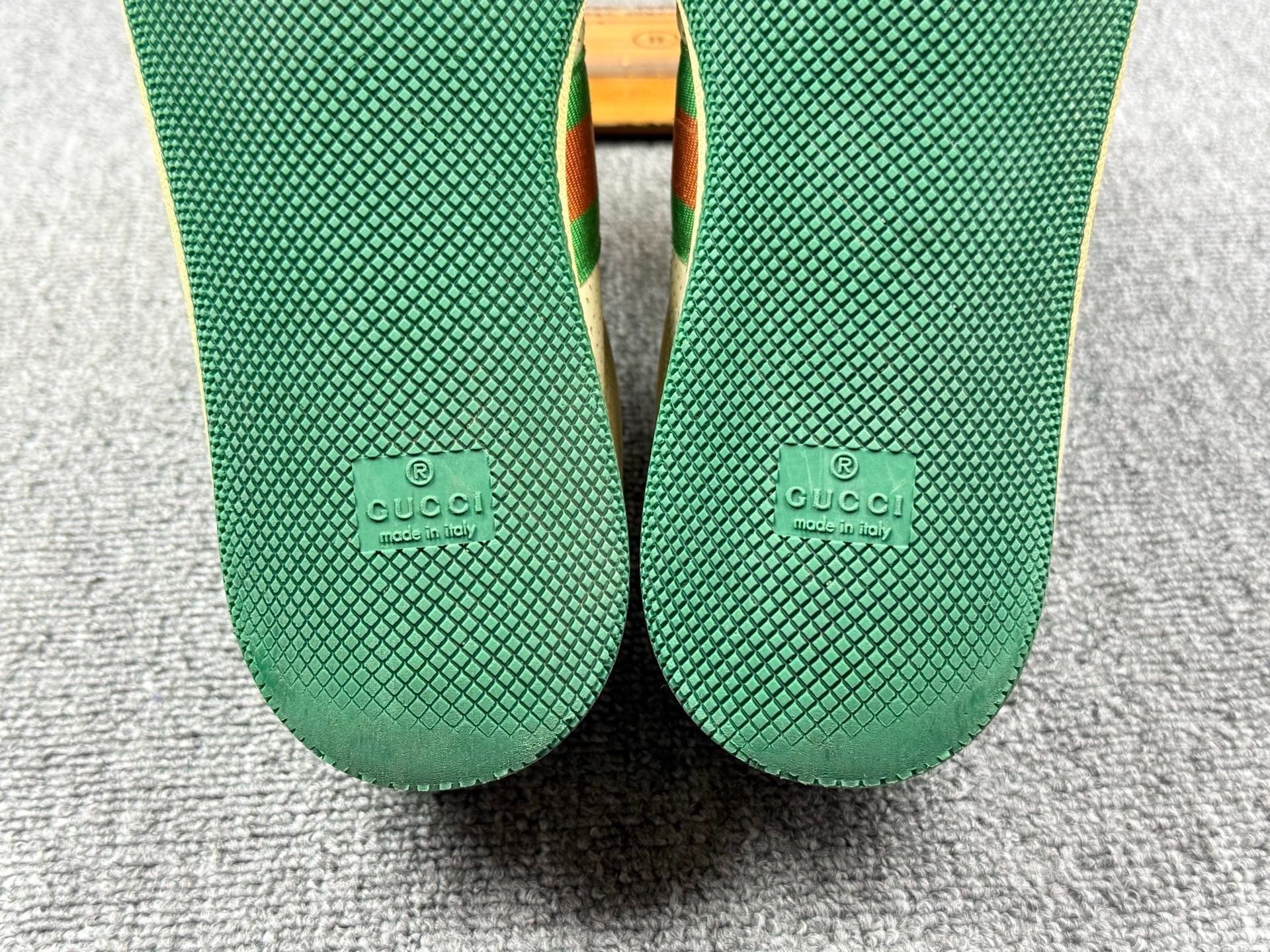 Gucci Gucci Distressed Green Lowtop Sneakers 5.5 Men Size US 5.5 / EU 38 - 8 Thumbnail