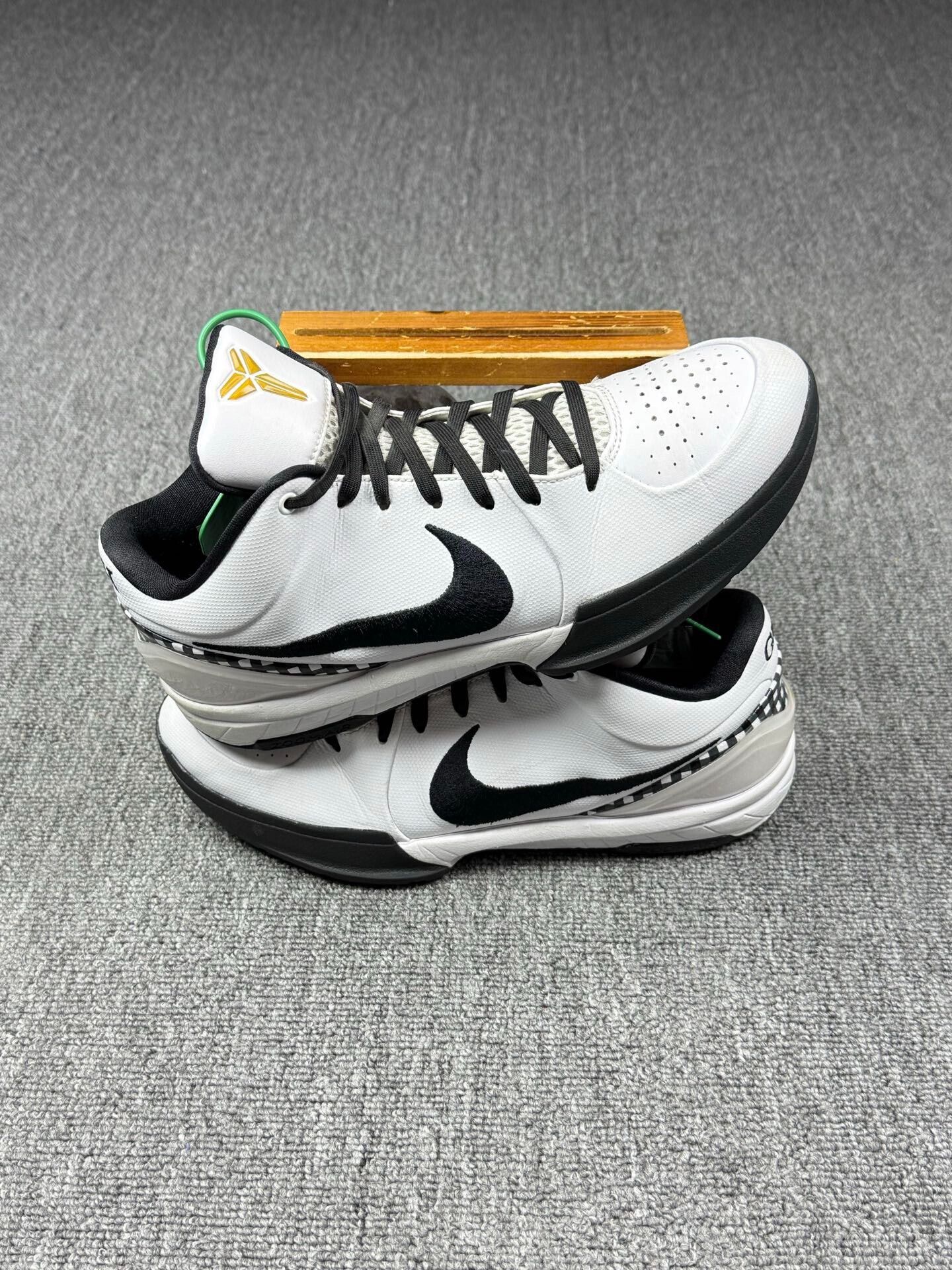 Nike Nike KOBE4 Black Lowtop Sneakers 9 Men Size US 9 / EU 42 - 2 Thumbnail