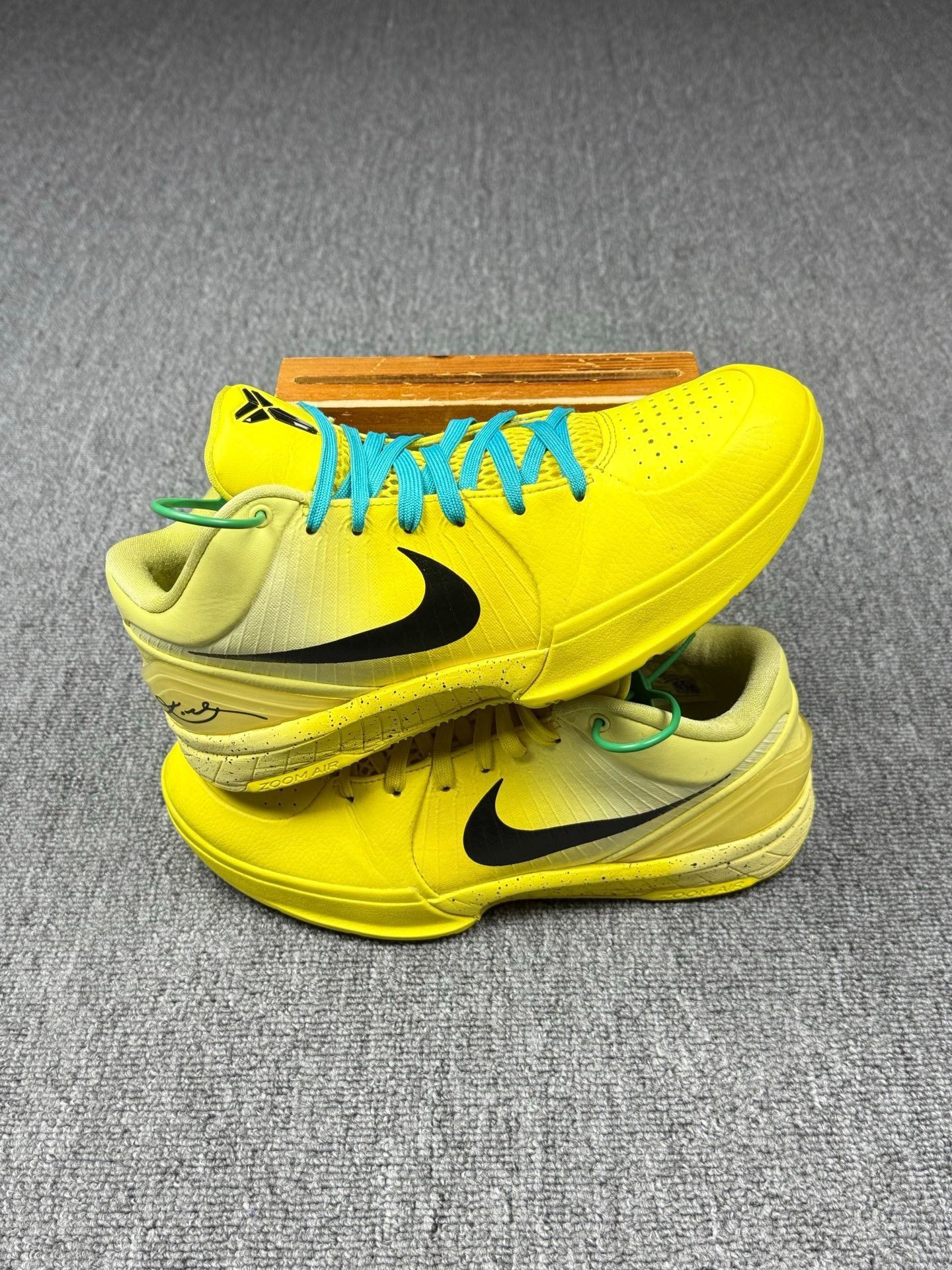 Nike Nike KOBE4 Yellow Lowtop Sneakers 8 Men Size US 8 / EU 41 - 2 Thumbnail