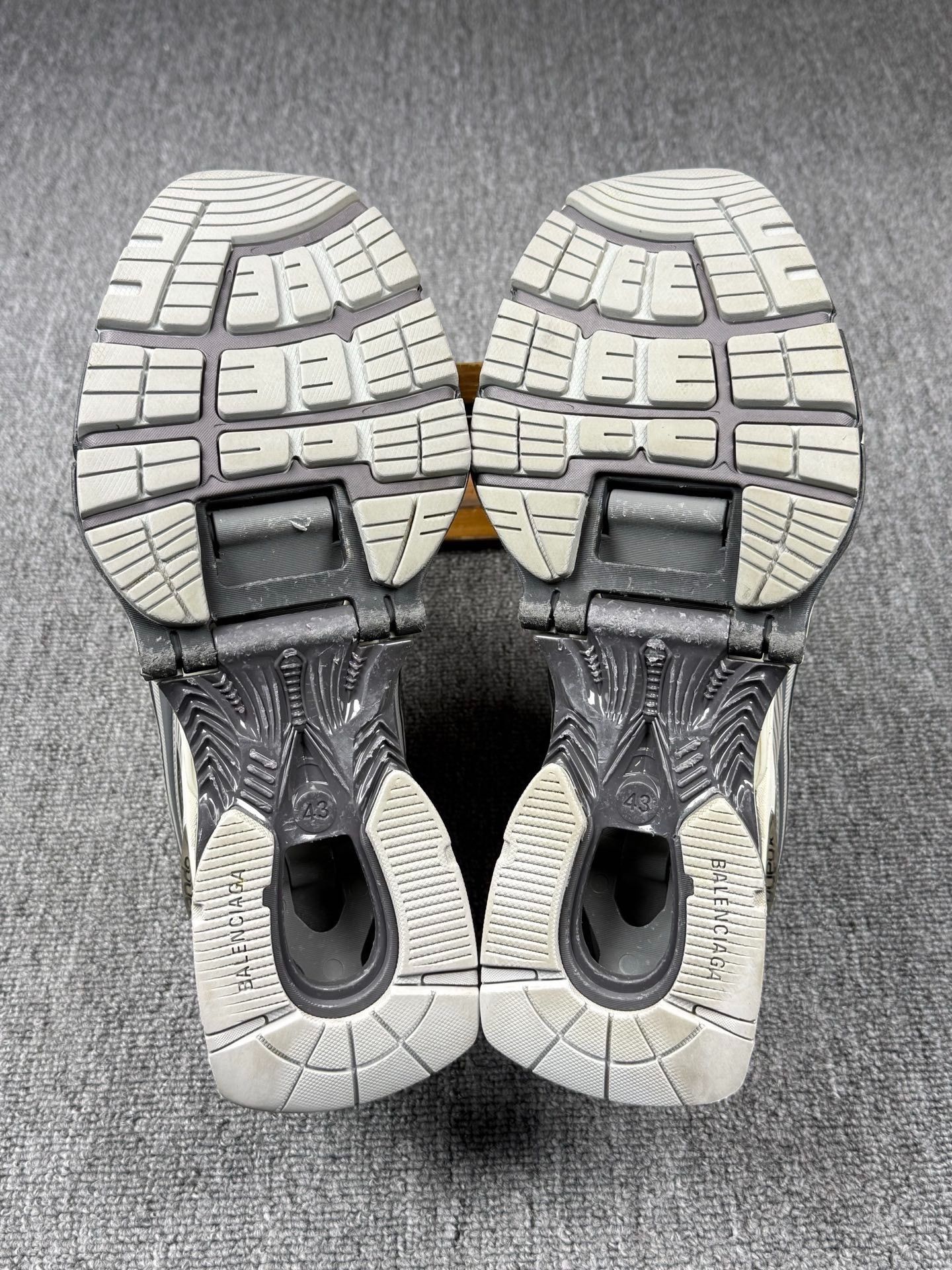 Balenciaga Balenciaga Multi Lowtop Sneakers 10 Men Size US 10 / EU 43 - 6 Thumbnail
