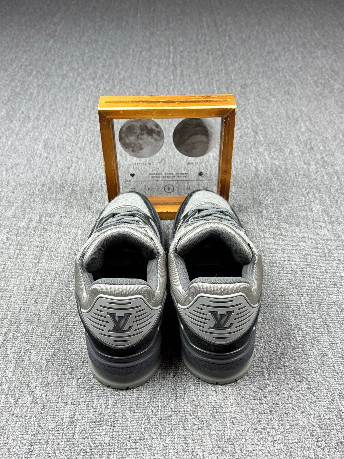 Louis Vuitton Louis Vuitton Training Multi Lowtop Sneakers fr_43 Women Size US 12 / IT 42 - 5 Thumbnail