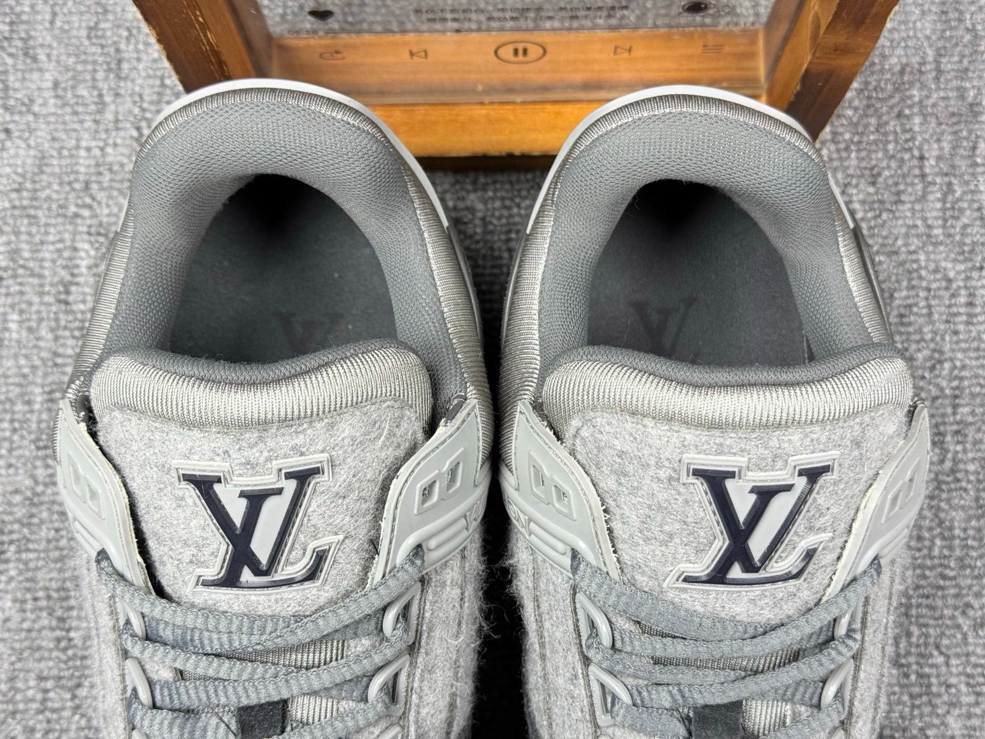 Louis Vuitton Louis Vuitton Training Multi Lowtop Sneakers fr_43 Women Size US 12 / IT 42 - 9 Thumbnail