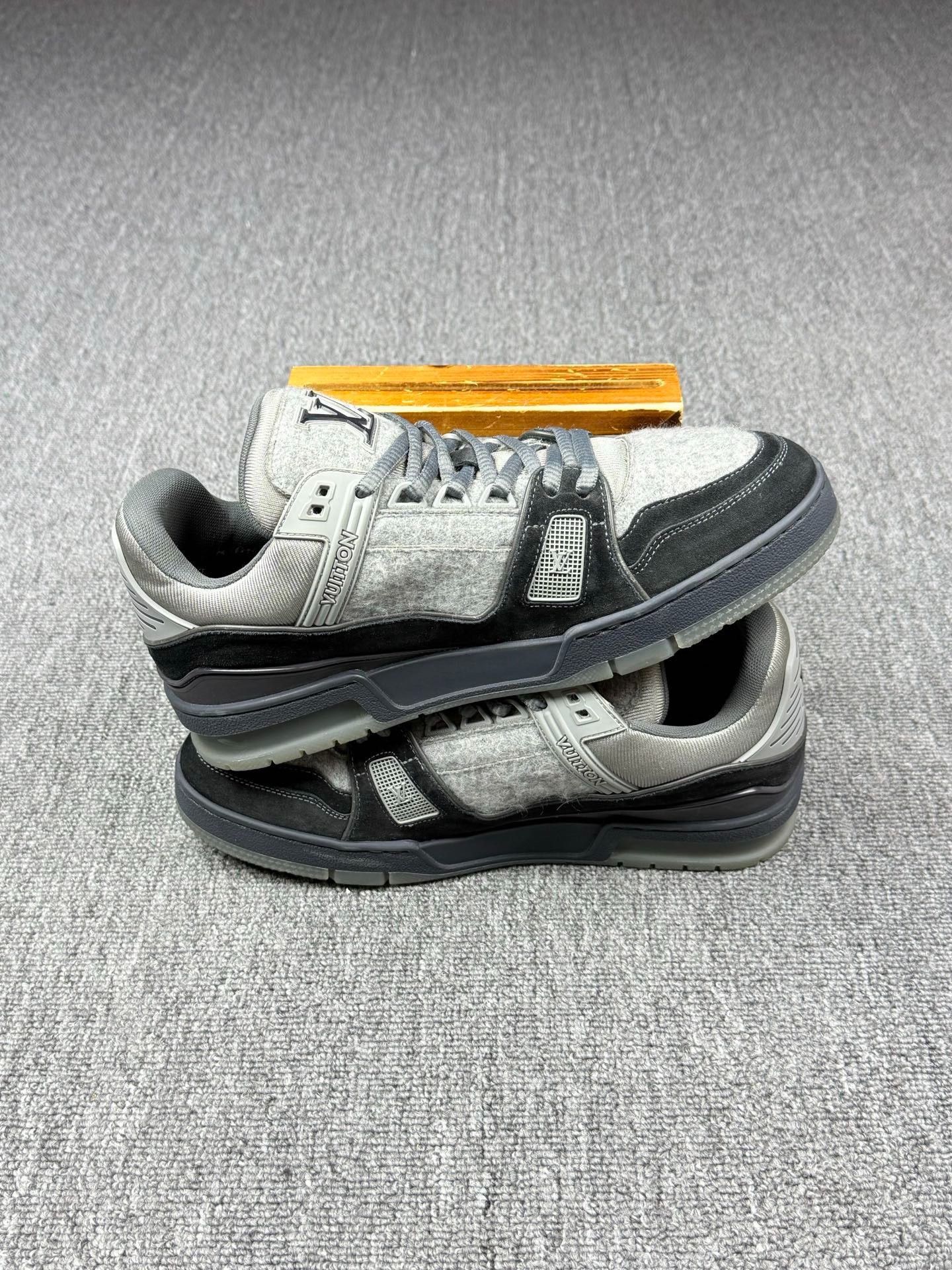 Louis Vuitton Louis Vuitton Training Multi Lowtop Sneakers fr_43 Women Size US 12 / IT 42 - 3 Thumbnail