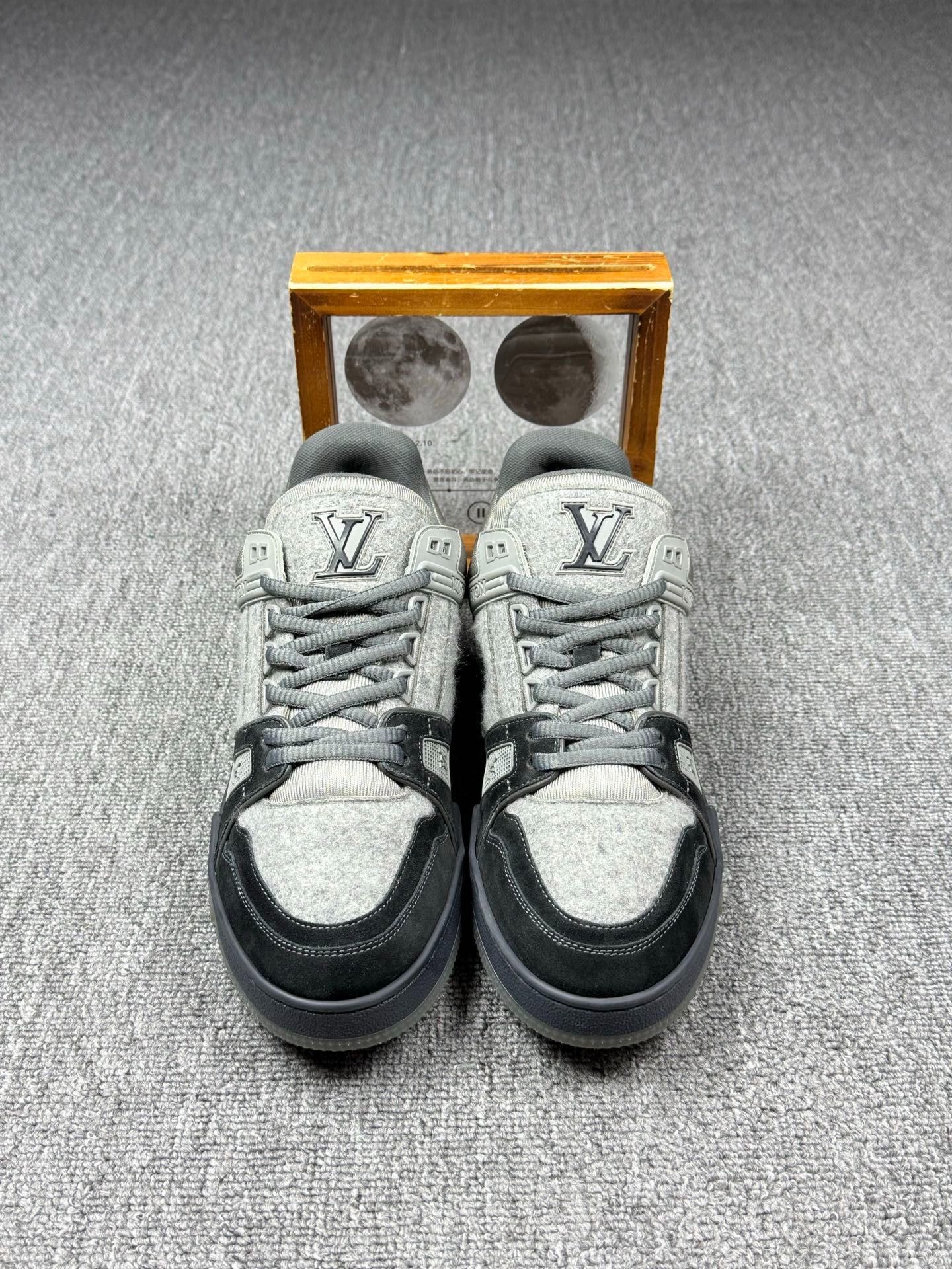 Louis Vuitton Louis Vuitton Training Multi Lowtop Sneakers fr_43 Women Size US 12 / IT 42 - 4 Thumbnail