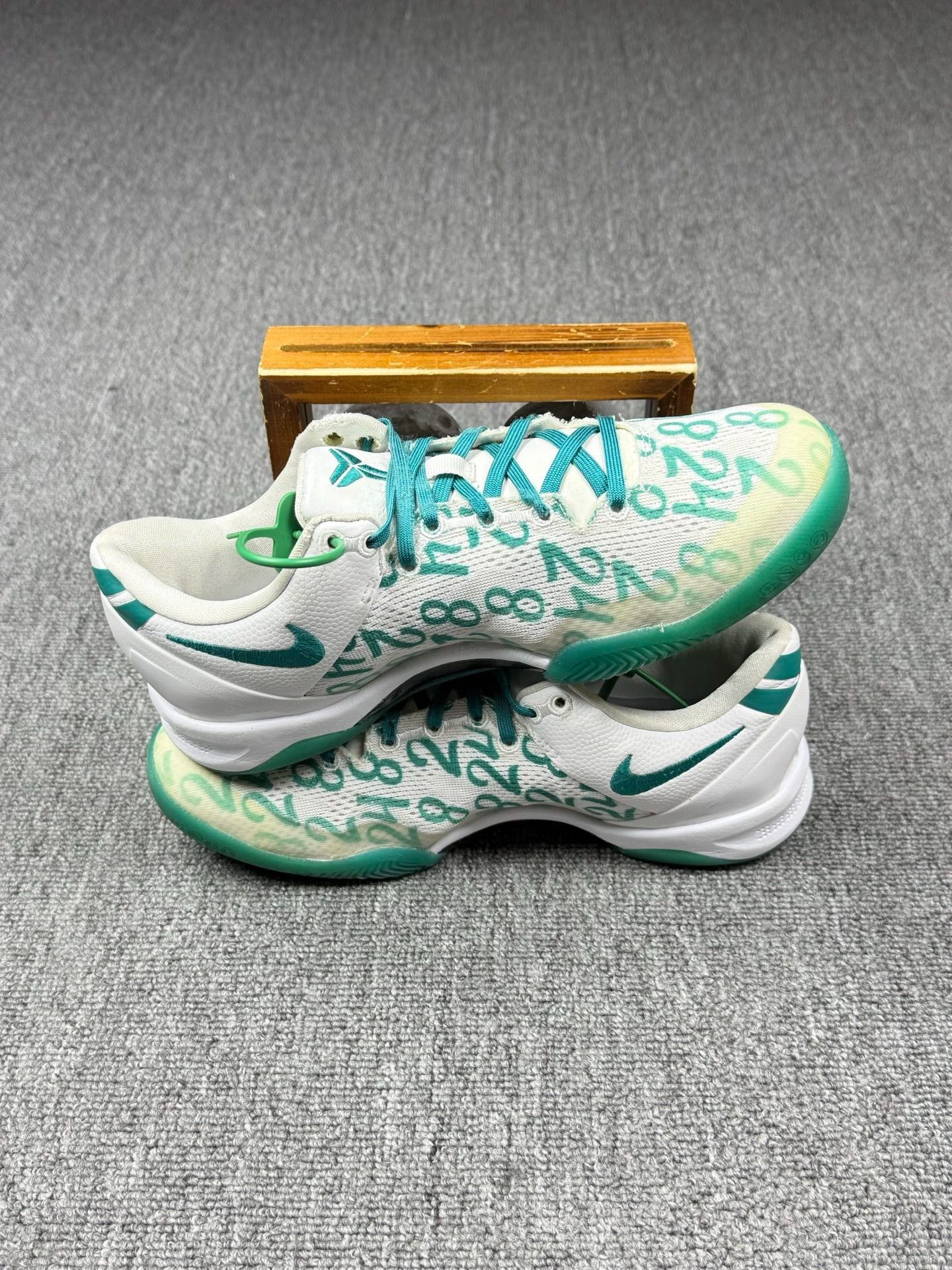 Nike Nike KOBE8 Green Lowtop Sneakers 8 Men Size US 8 / EU 41 - 3 Thumbnail