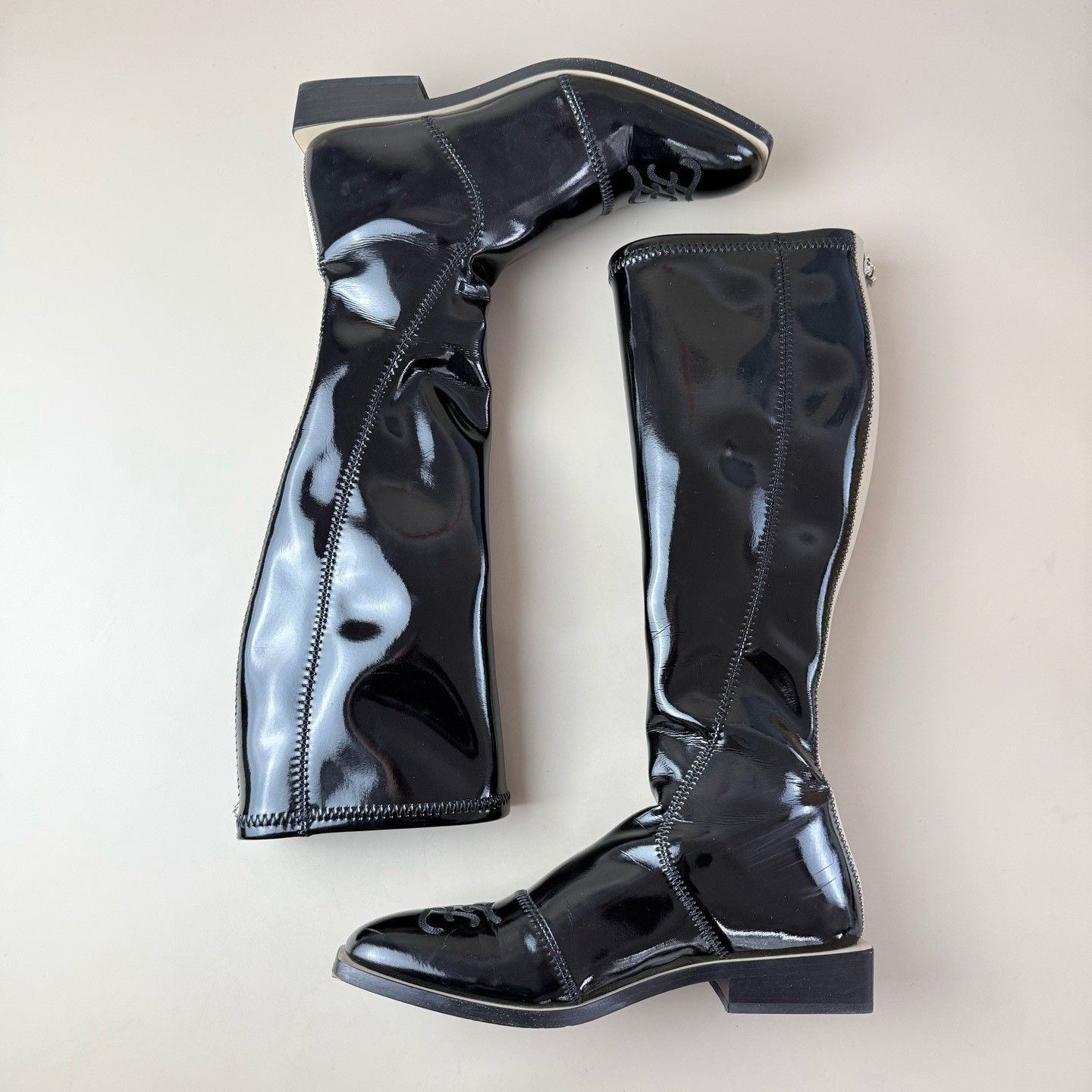 Fendi Fendi Black Logo Zipper Short Boots Size US 7 / IT 37 - 6 Thumbnail
