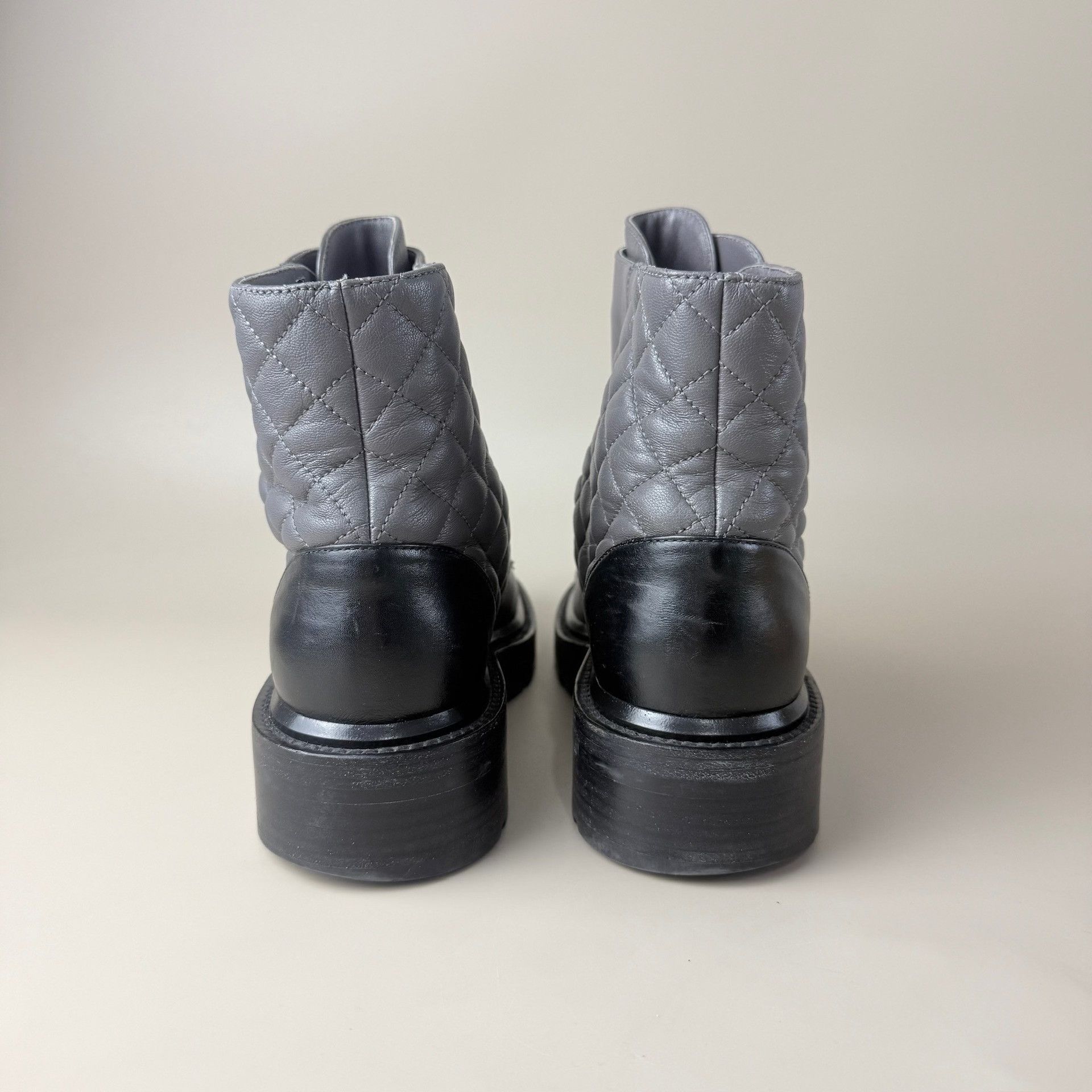 Chanel Chanel Elephant Gray Quilted CC Ankle Boots Size US 5 / IT 35 - 3 Thumbnail