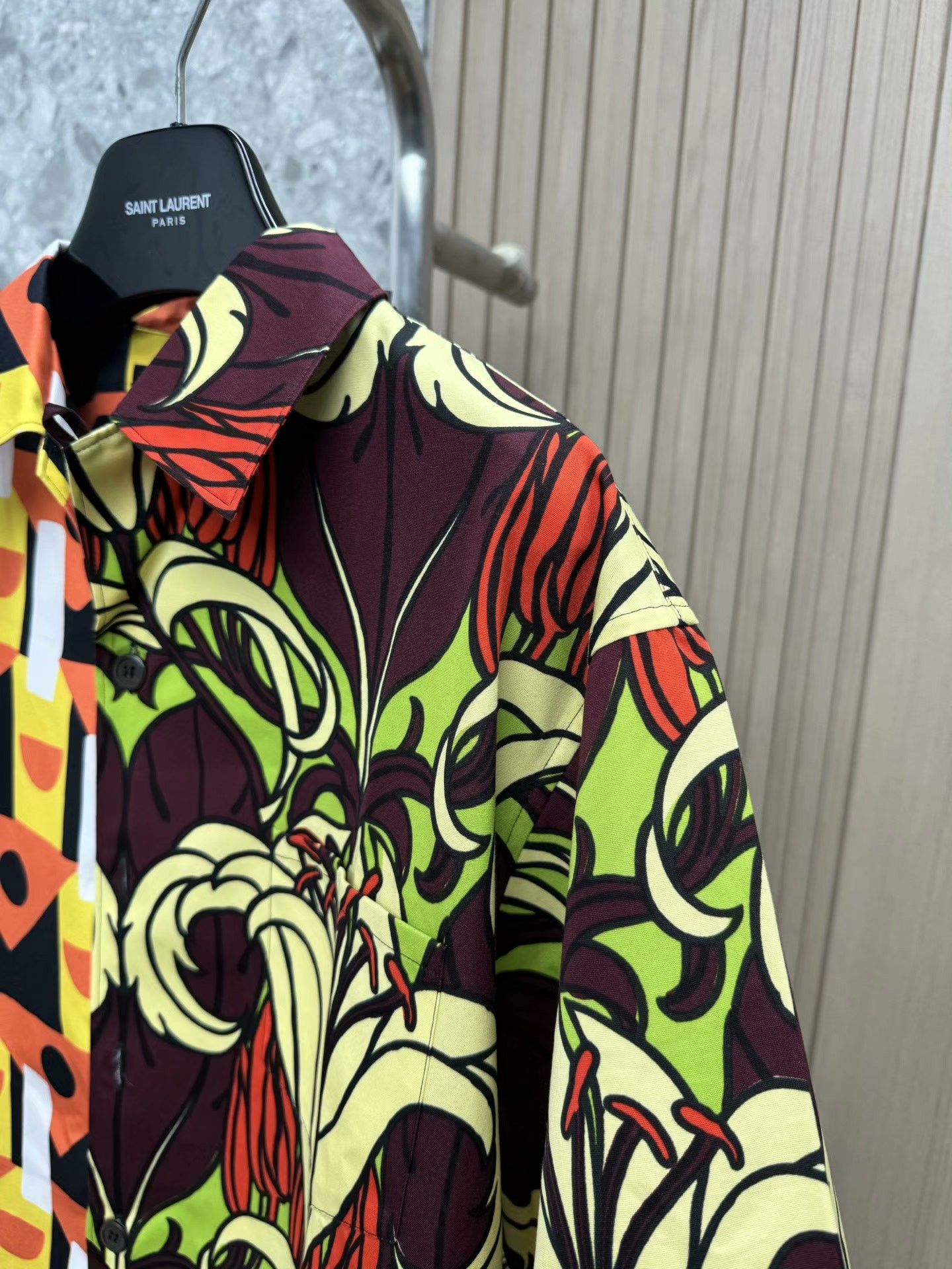 Prada Prada Geometric Triangle Shirt Size US S / EU 44-46 / 1 - 3 Thumbnail