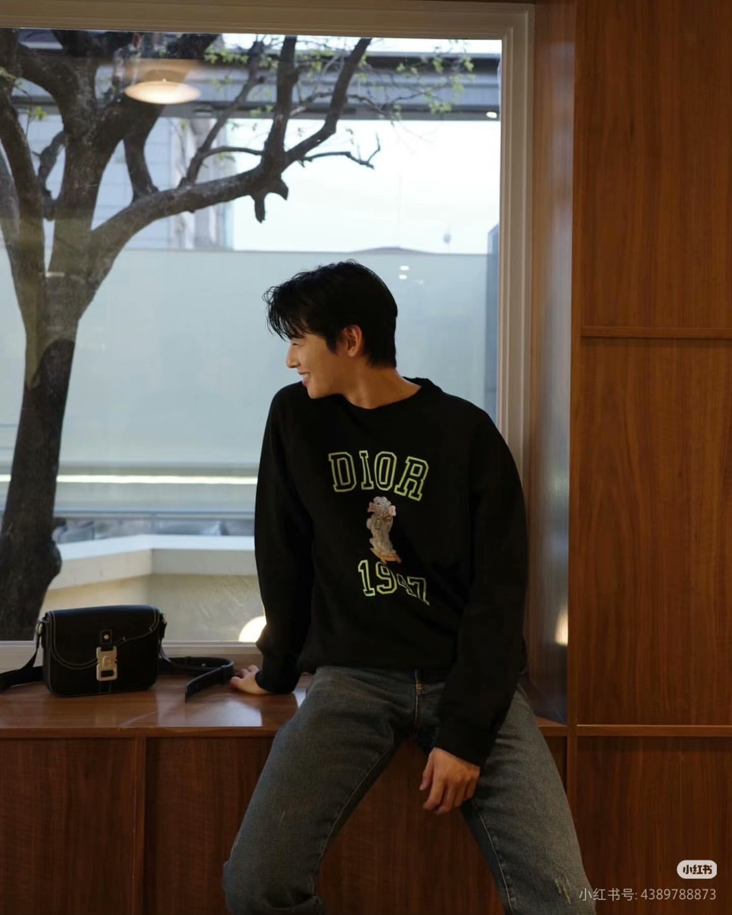 Dior Dior Men's Bobby Embroidered Drop-Shoulder Sweatshirt Size US L / EU 52-54 / 3 - 8 Thumbnail