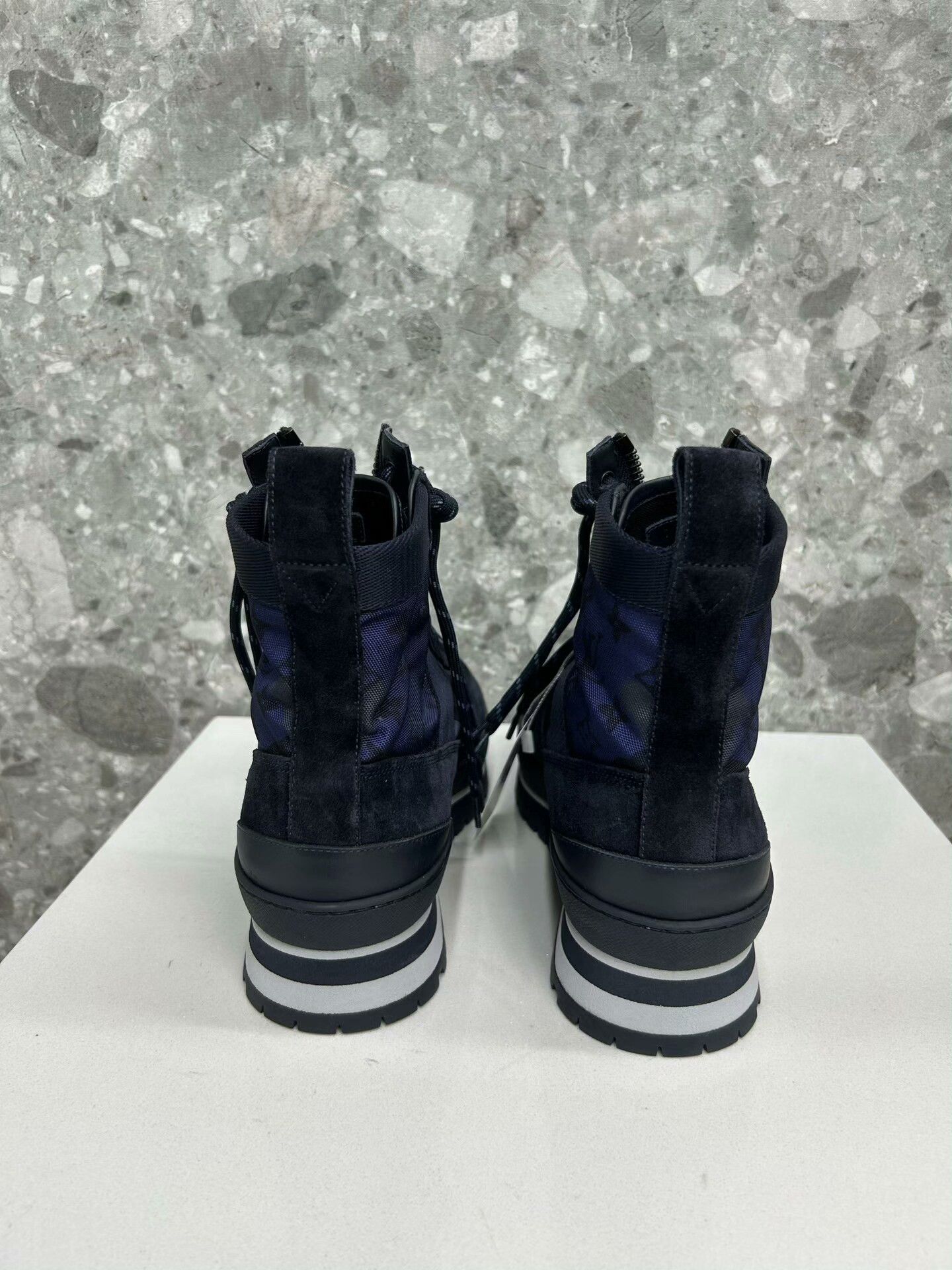 Louis Vuitton Louis Vuitton Monogram Zipper Hiking Boots Size US 7.5 / EU 40-41 - 5 Thumbnail