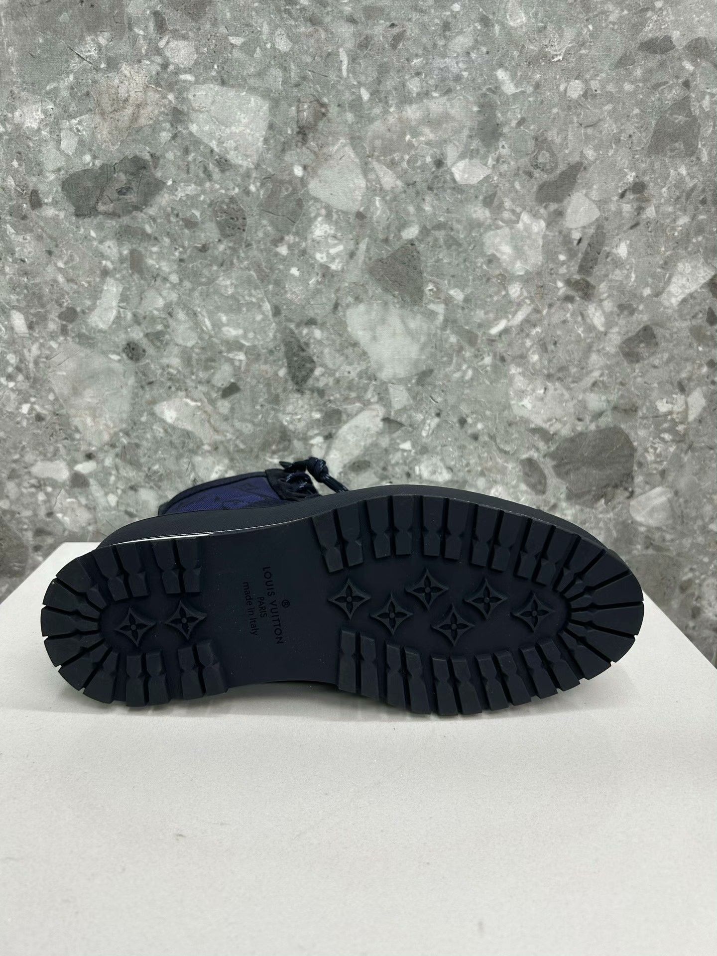 Louis Vuitton Louis Vuitton Monogram Zipper Hiking Boots Size US 7.5 / EU 40-41 - 6 Thumbnail