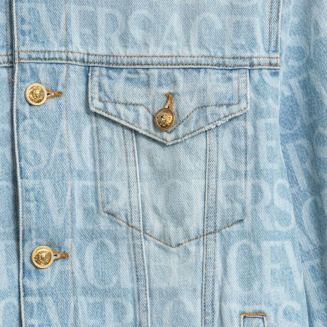 Versace Versace Men's Logo Print Denim Jacket Size US M / EU 48-50 / 2 - 3 Thumbnail