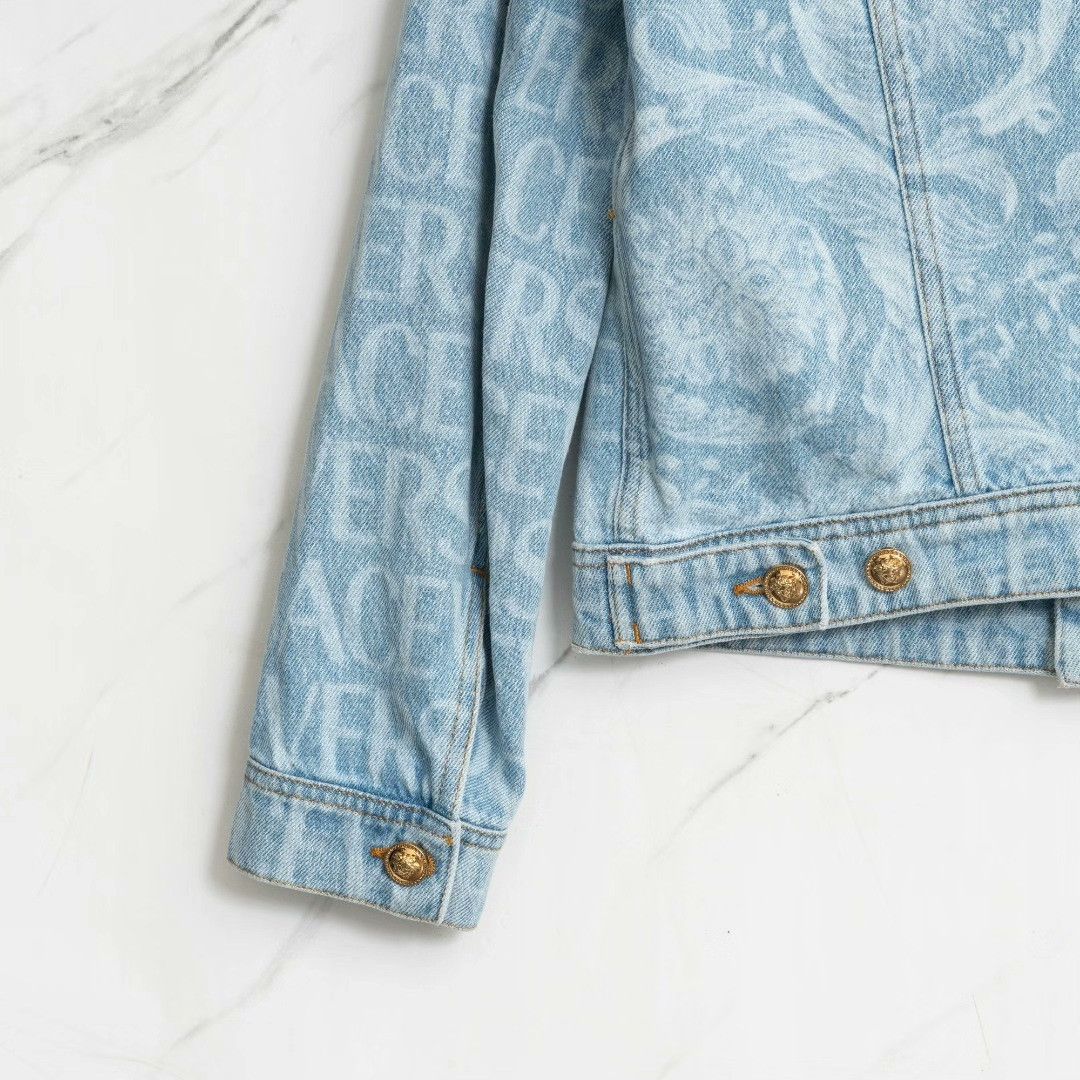 Versace Versace Men's Logo Print Denim Jacket Size US M / EU 48-50 / 2 - 6 Thumbnail