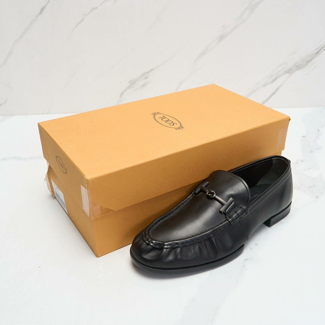 Tod's Tod's Double T Buckle Pleated Loafers Size US 8 / EU 41 - 8 Thumbnail