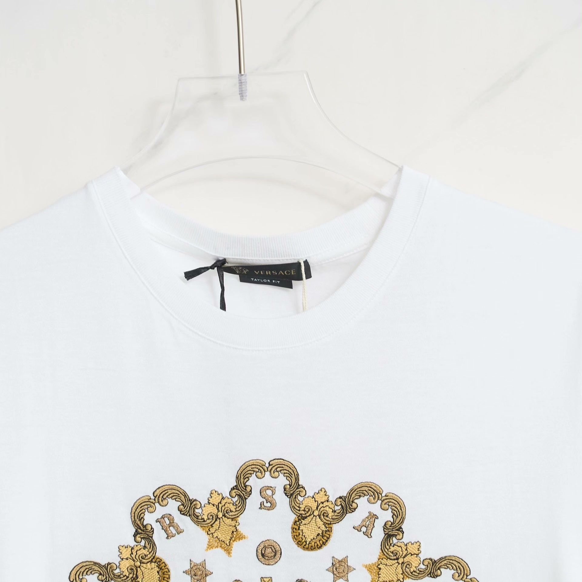 Versace Versace Men's Medusa Embroidered T-shirt Size US M / EU 48-50 / 2 - 2 Thumbnail