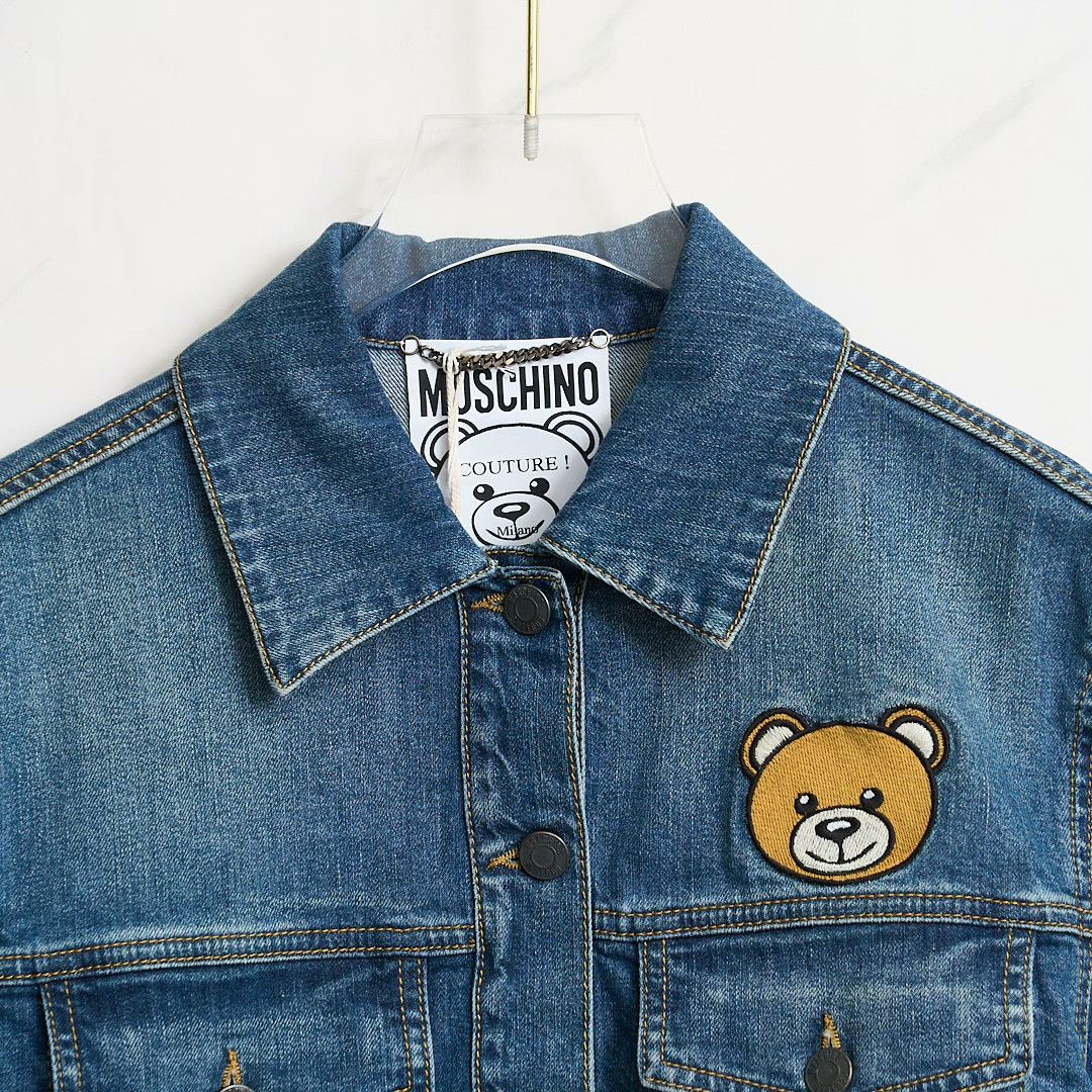 Moschino Moschino Women's Embroidered Washed Denim Jacket Size S / US 4 / IT 40 - 2 Thumbnail
