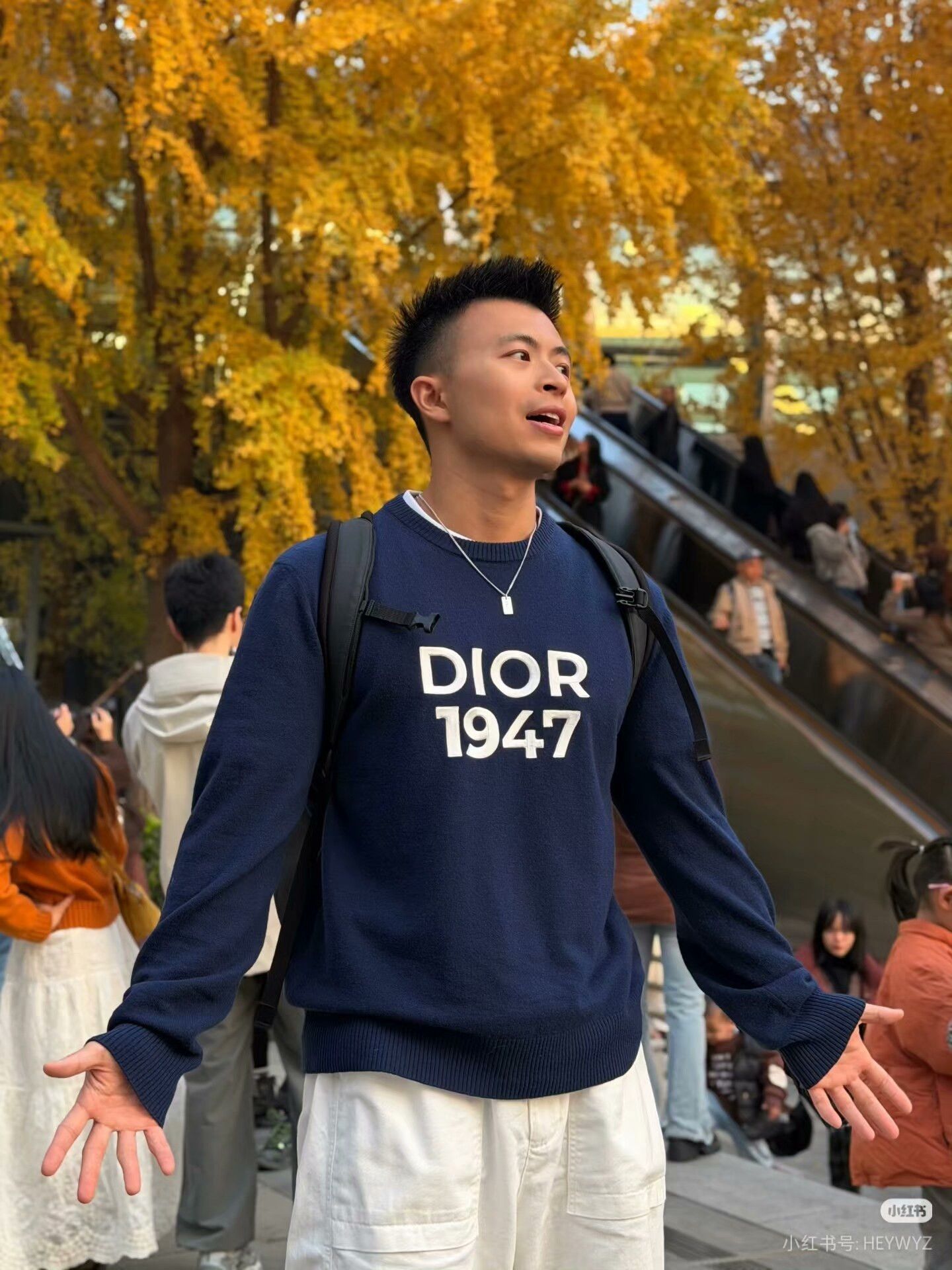 Dior Dior Men's Logo Embroidered Crewneck Sweater Size US L / EU 52-54 / 3 - 9 Thumbnail
