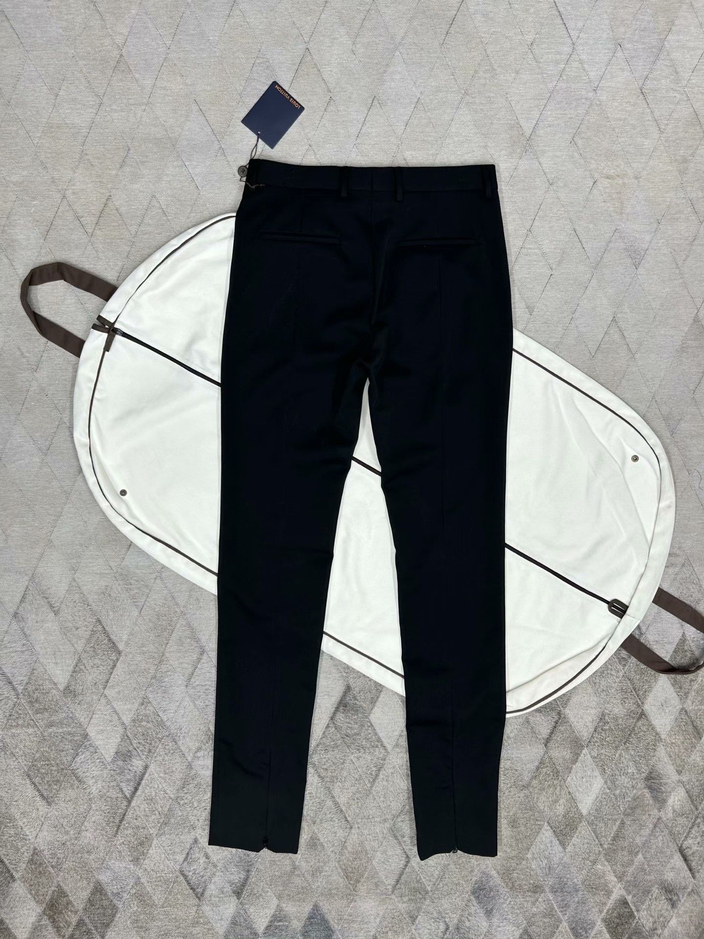 Louis Vuitton LV Metal Logo Wool Trousers Size US 28 / EU 44 - 4 Thumbnail
