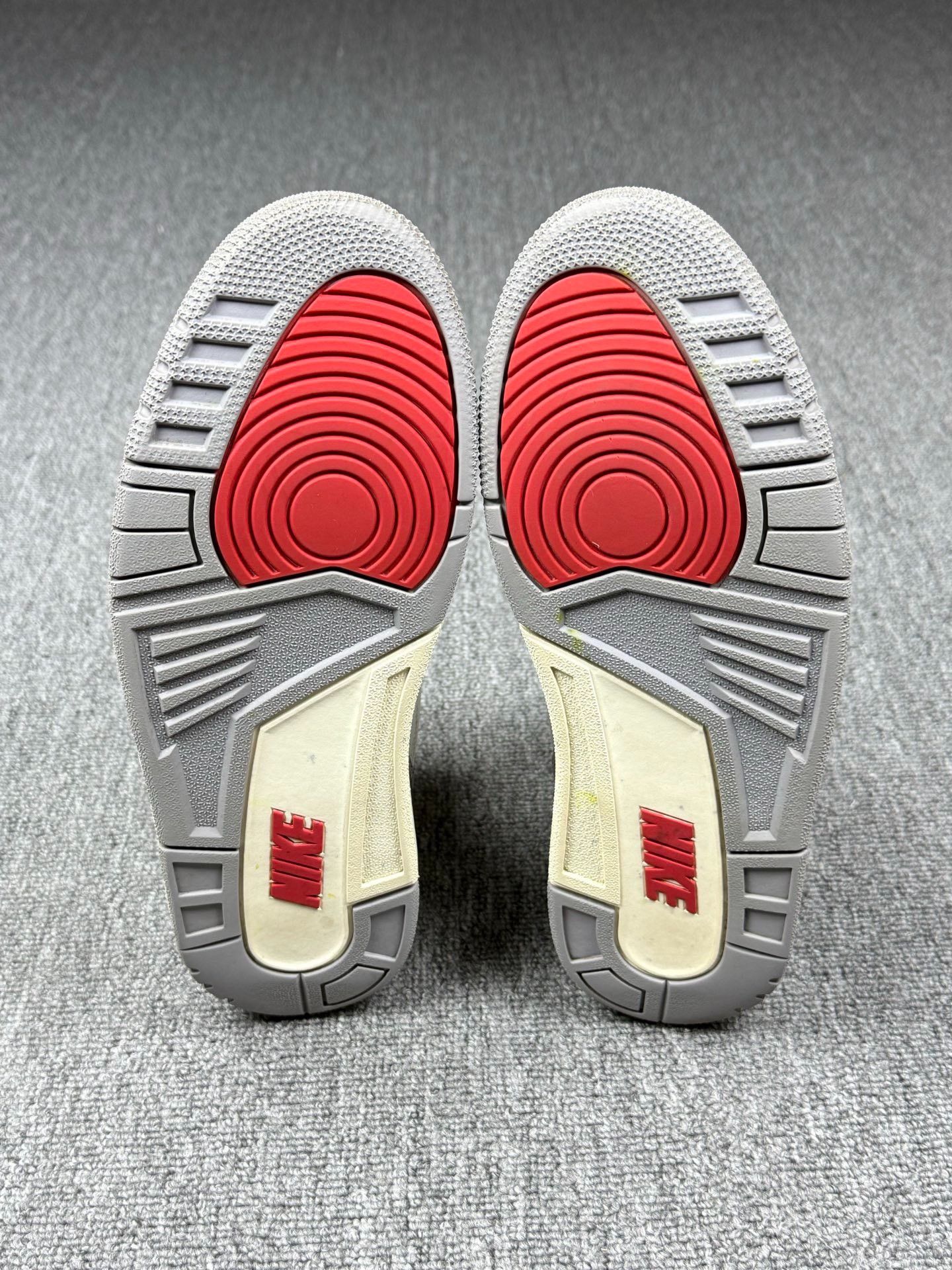 Nike Nike AJ4 White Lowtop Sneakers 11 Men Size US 11 / EU 44 - 6 Thumbnail