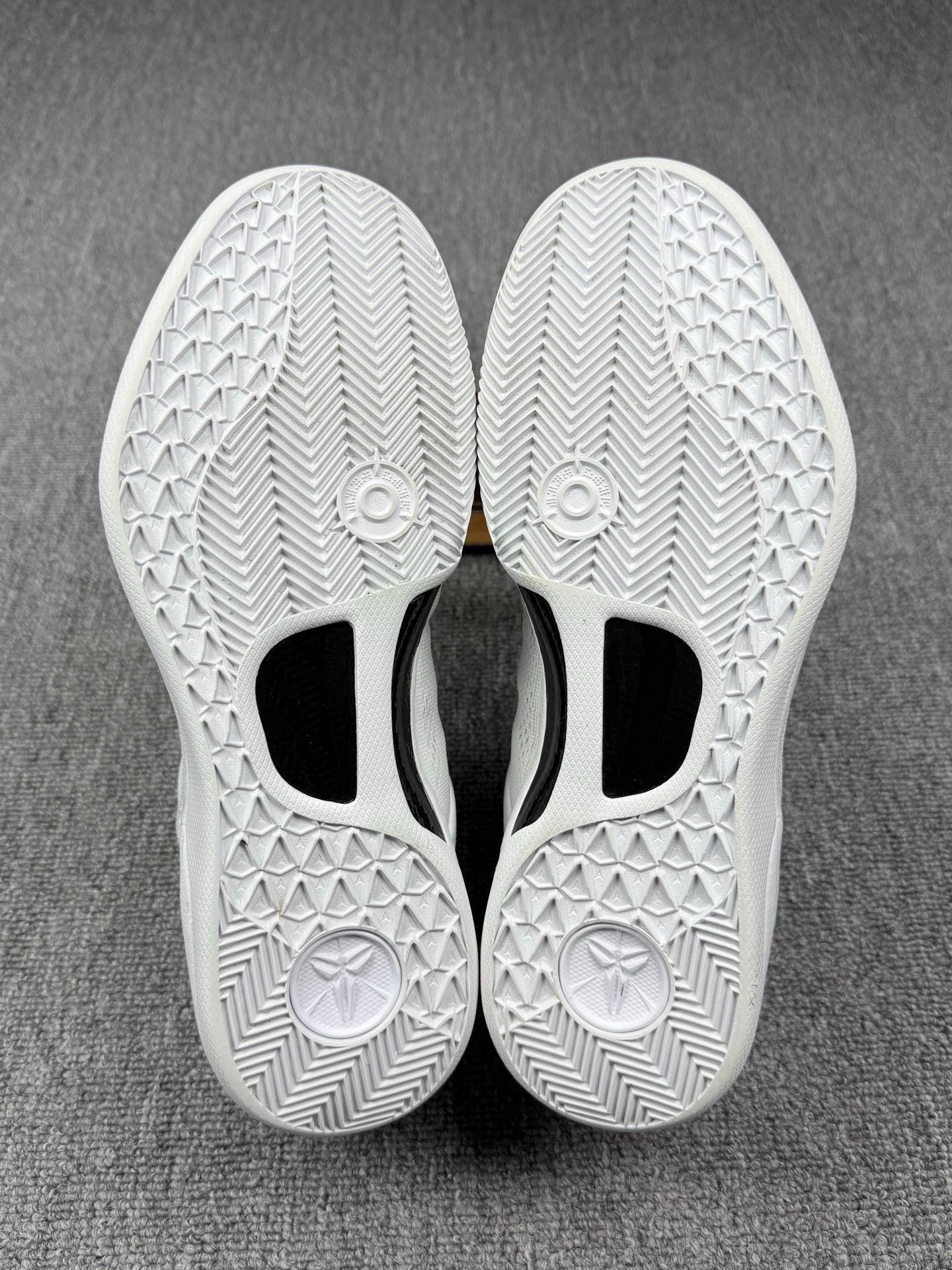 Nike Nike KOBE8 White Lowtop Sneakers 9 Men Size US 9 / EU 42 - 6 Thumbnail