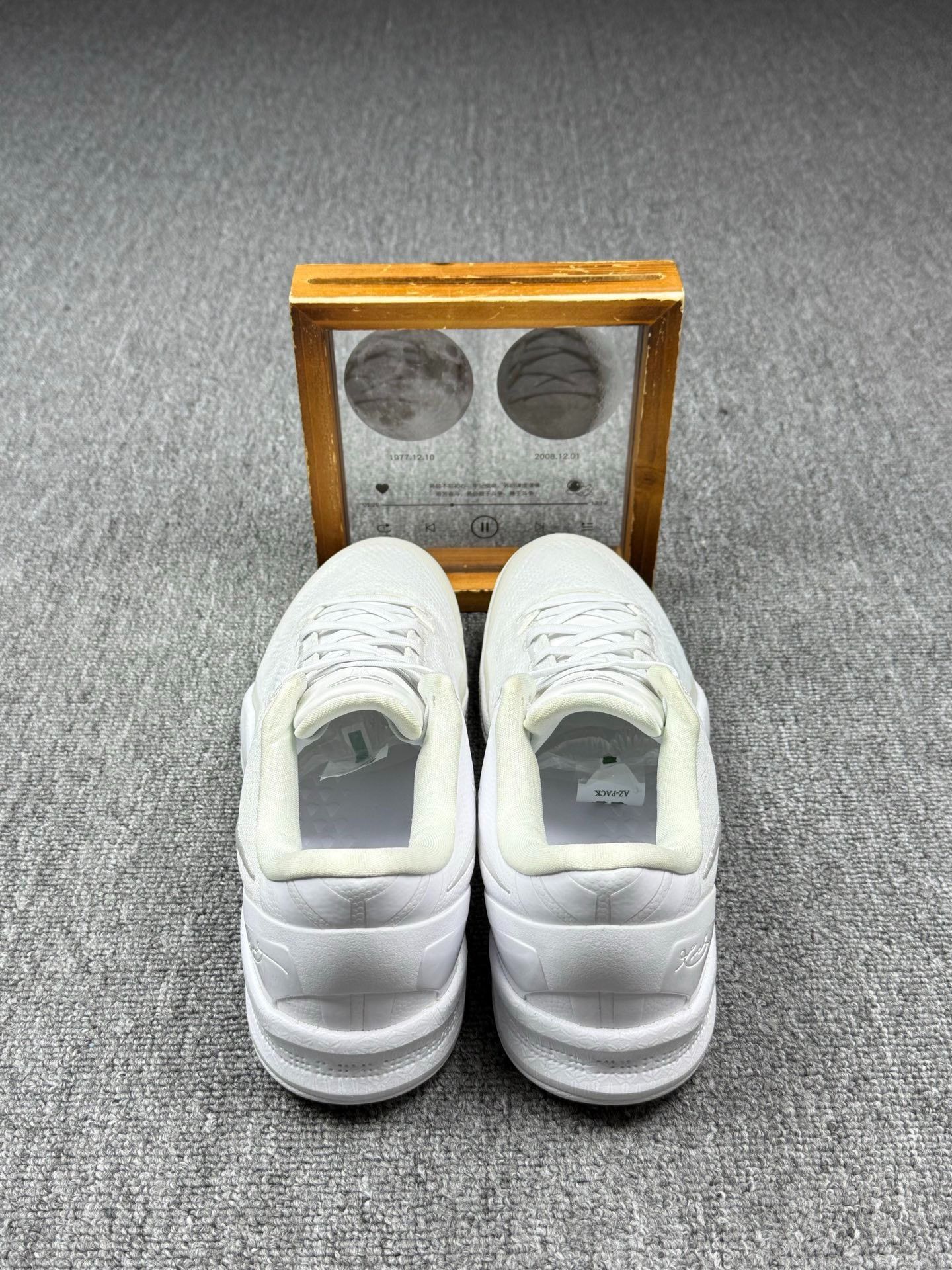 Nike Nike KOBE8 White Lowtop Sneakers 9 Men Size US 9 / EU 42 - 5 Thumbnail