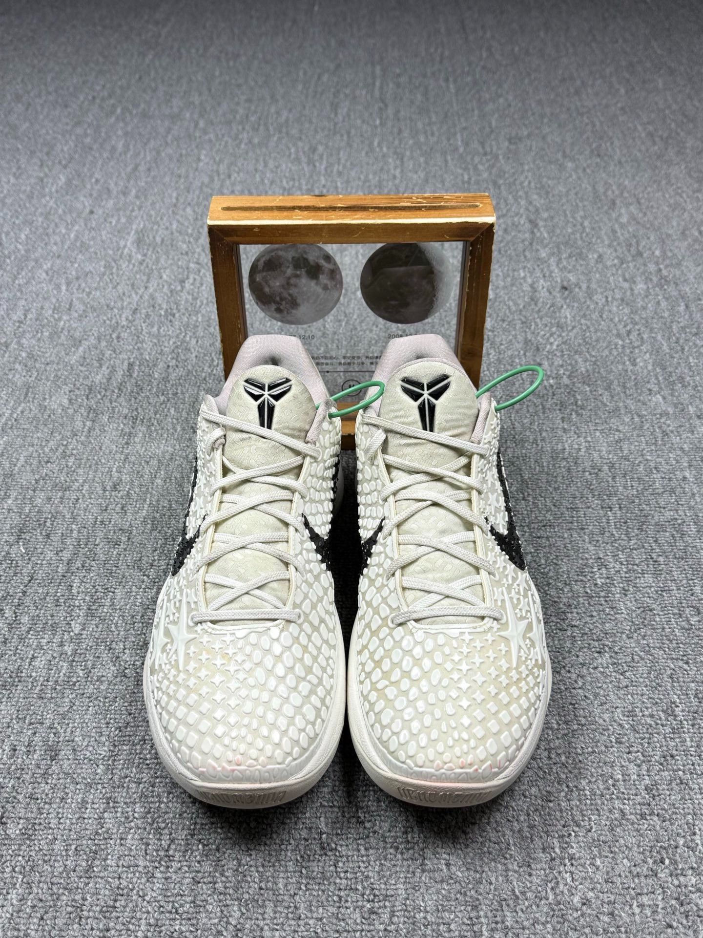 Nike Nike KOBE6 White Lowtop Sneakers 11 Men Size US 11 / EU 44 - 4 Thumbnail