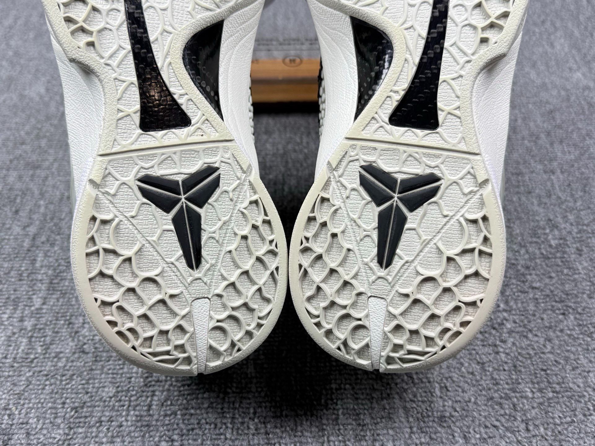 Nike Nike KOBE6 White Lowtop Sneakers 11 Men Size US 11 / EU 44 - 8 Thumbnail
