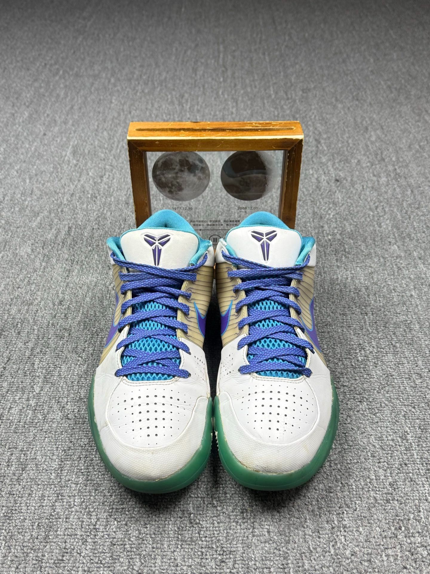 Nike Nike KOBE4 Blue Lowtop Sneakers 11 Men Size US 11 / EU 44 - 3 Thumbnail
