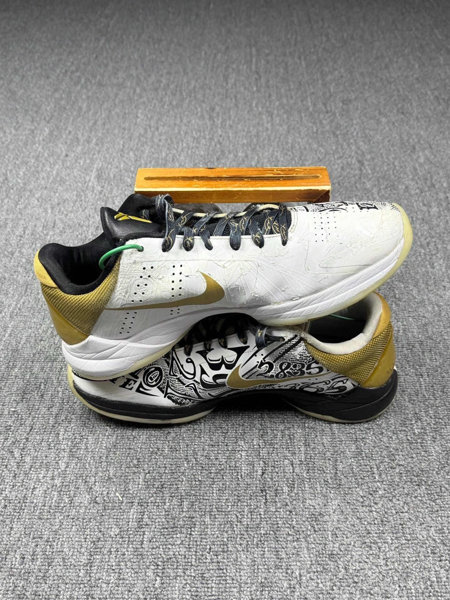 Nike Nike KOBE5 Black Lowtop Sneakers 12 Men Size US 12 / EU 45 - 3 Thumbnail