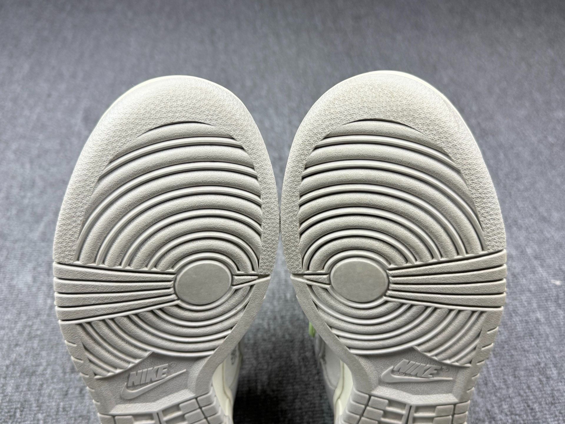 Nike Nike DUNK White Lowtop Sneakers 9 Men Size US 9 / EU 42 - 7 Thumbnail