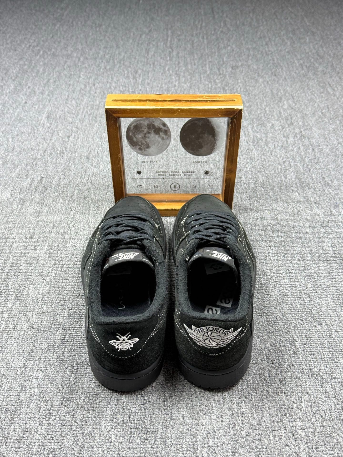 Nike Nike AJ1 Black Lowtop Sneakers 10 Men Size US 10 / EU 43 - 5 Thumbnail