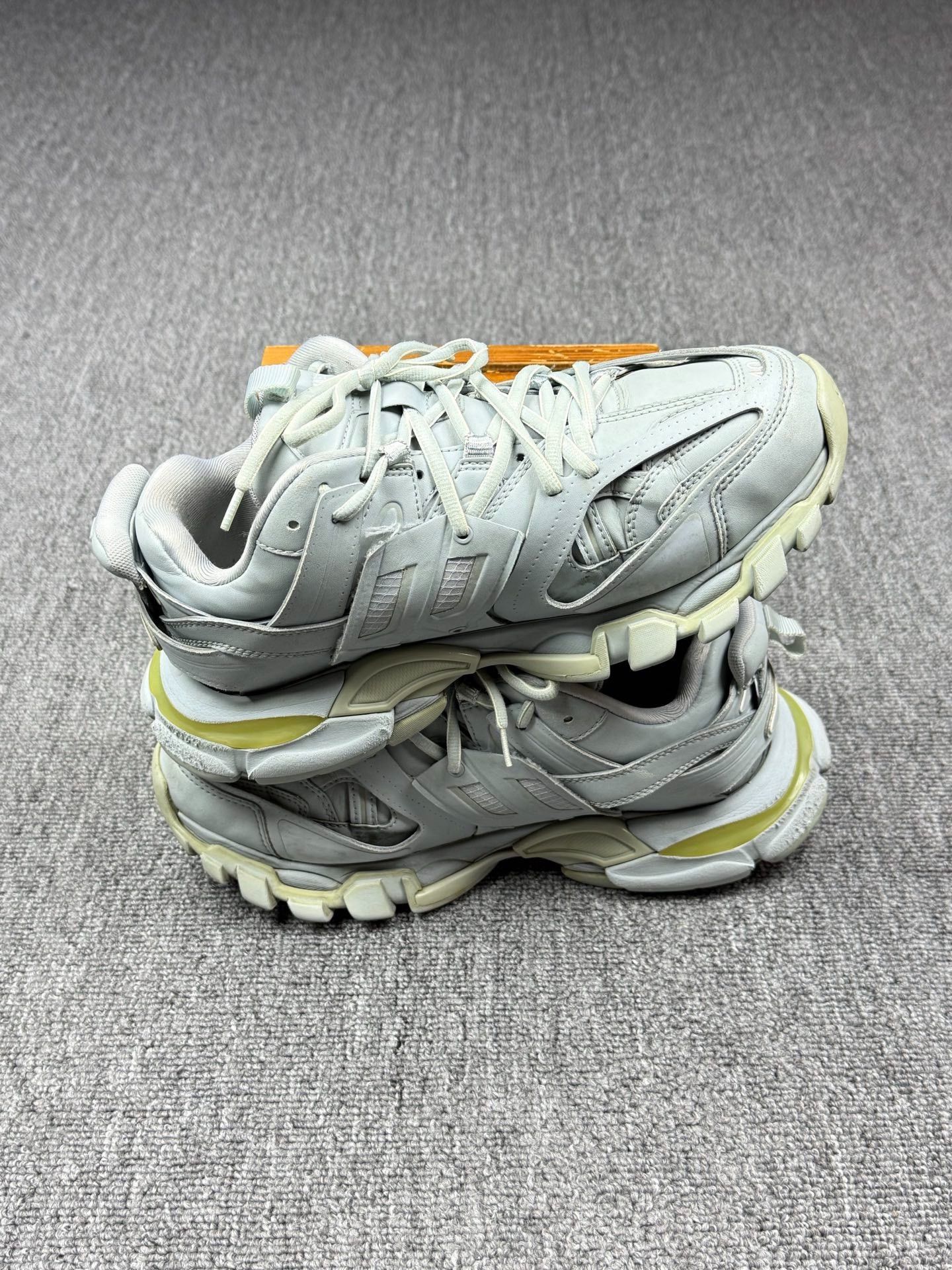 Balenciaga Balenciaga Multi Lowtop Sneakers 7 Men Size US 7 / EU 40 - 3 Thumbnail