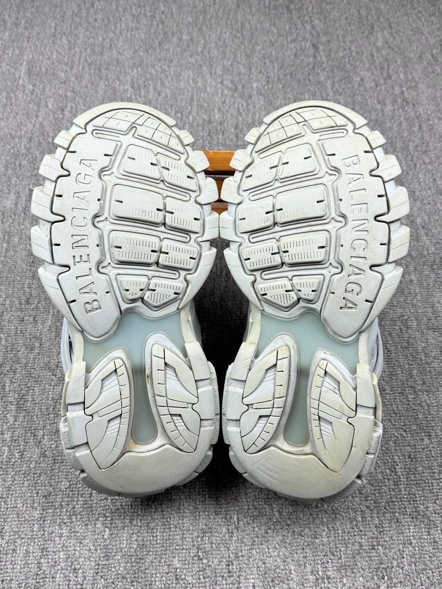 Balenciaga Balenciaga Multi Lowtop Sneakers 7 Men Size US 7 / EU 40 - 6 Thumbnail