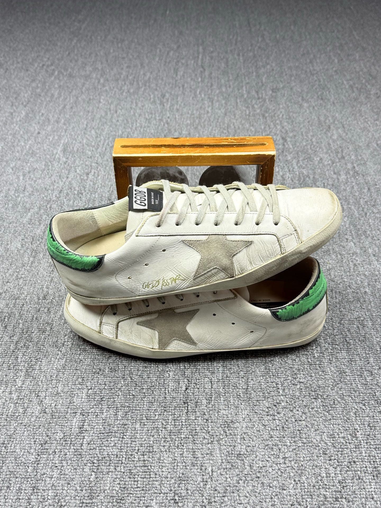 Golden Goose Golden Goose Yellow Lowtop Sneakers 10 Men Size US 10 / EU 43 - 2 Thumbnail