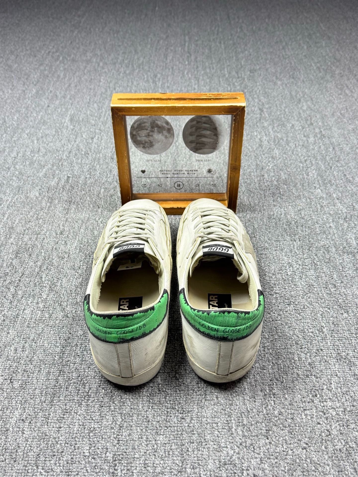 Golden Goose Golden Goose Yellow Lowtop Sneakers 10 Men Size US 10 / EU 43 - 5 Thumbnail